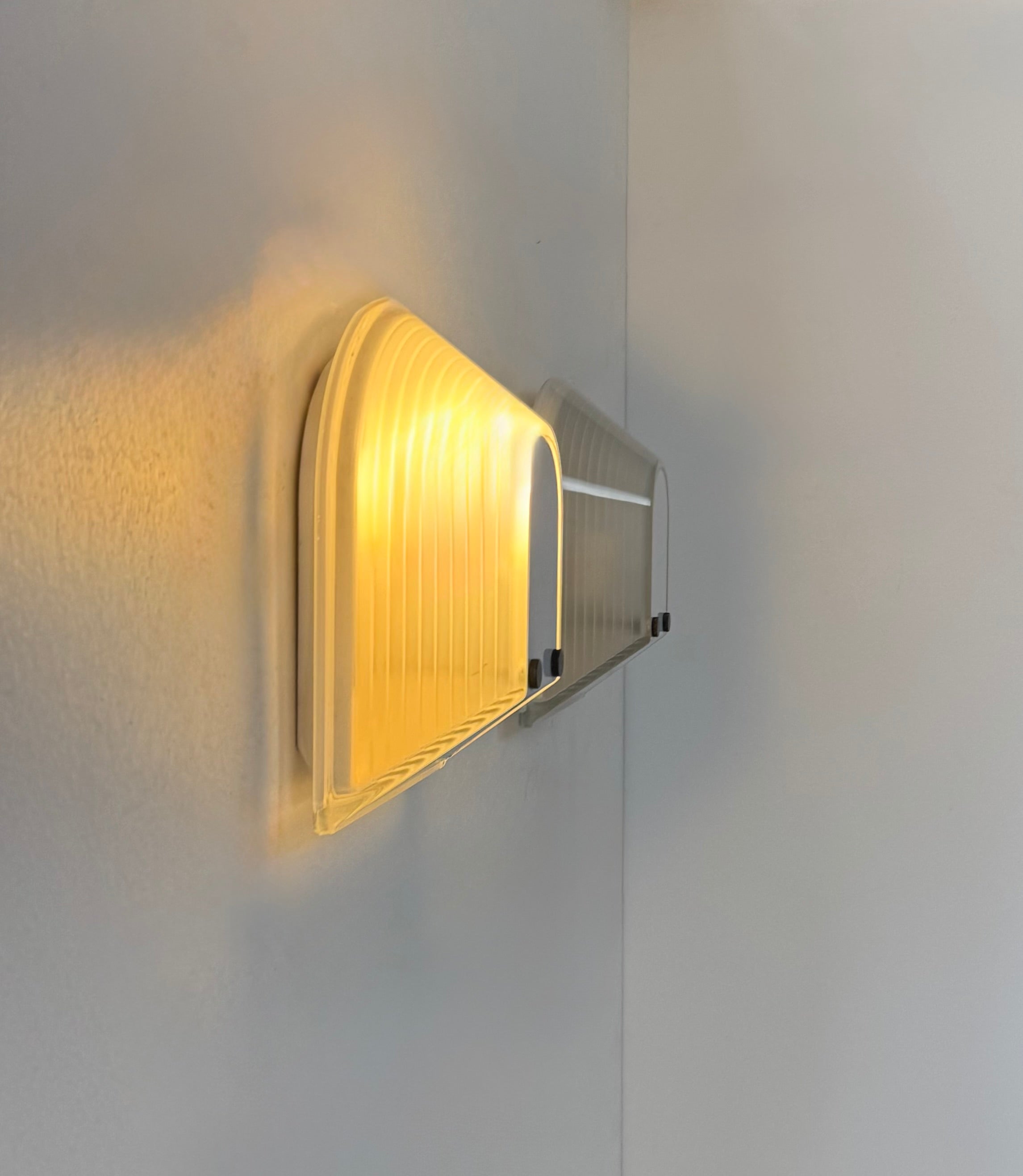 Set_of_2_Wall_Sconces_by_Roberto_Fiorato_for_Prisma,_Frosted_Glass,_1980s_Italy