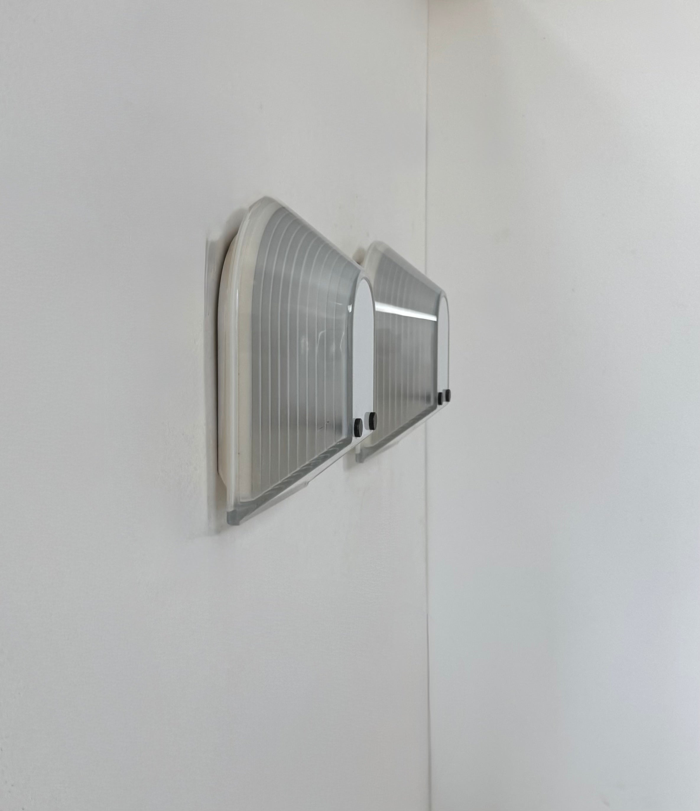 Set_of_2_Wall_Sconces_by_Roberto_Fiorato_for_Prisma,_Frosted_Glass,_1980s_Italy