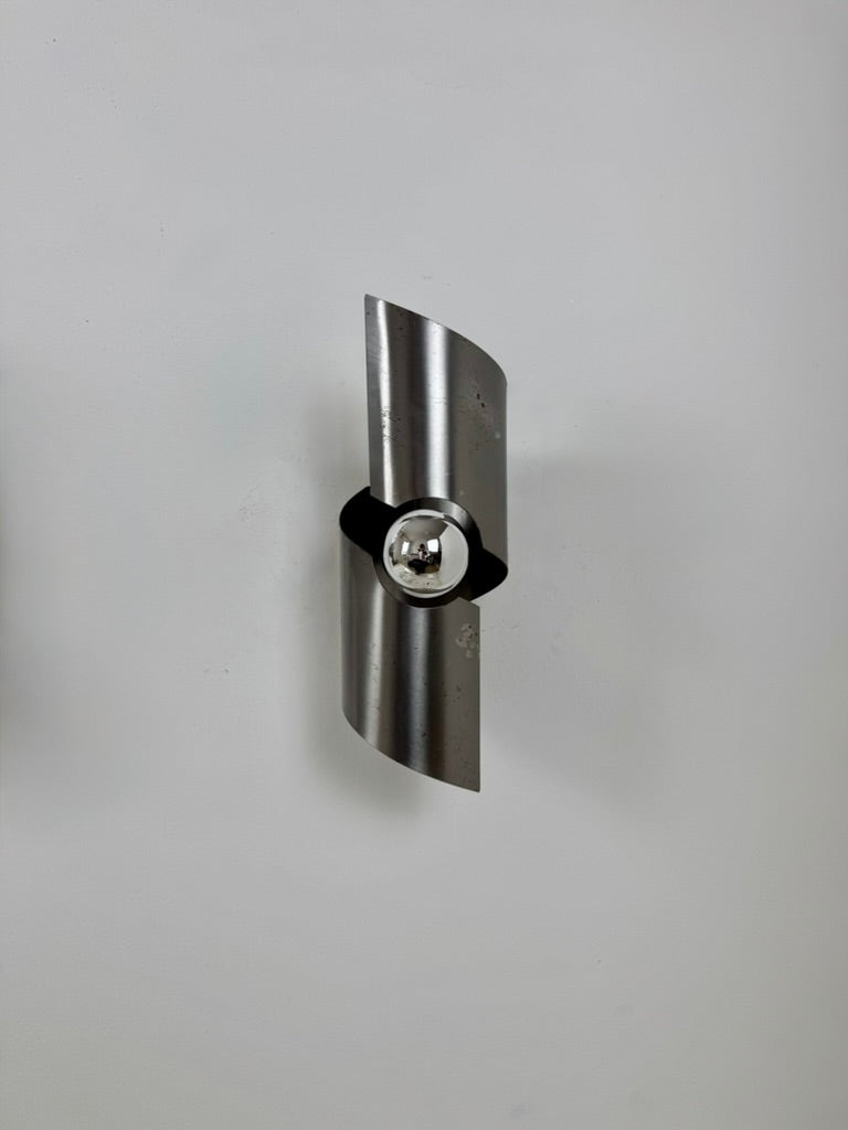 Set_of_French_Patinated_Steel_Wall_Sconces,_Geometric_Indirect_Wall_Lights,_1970s