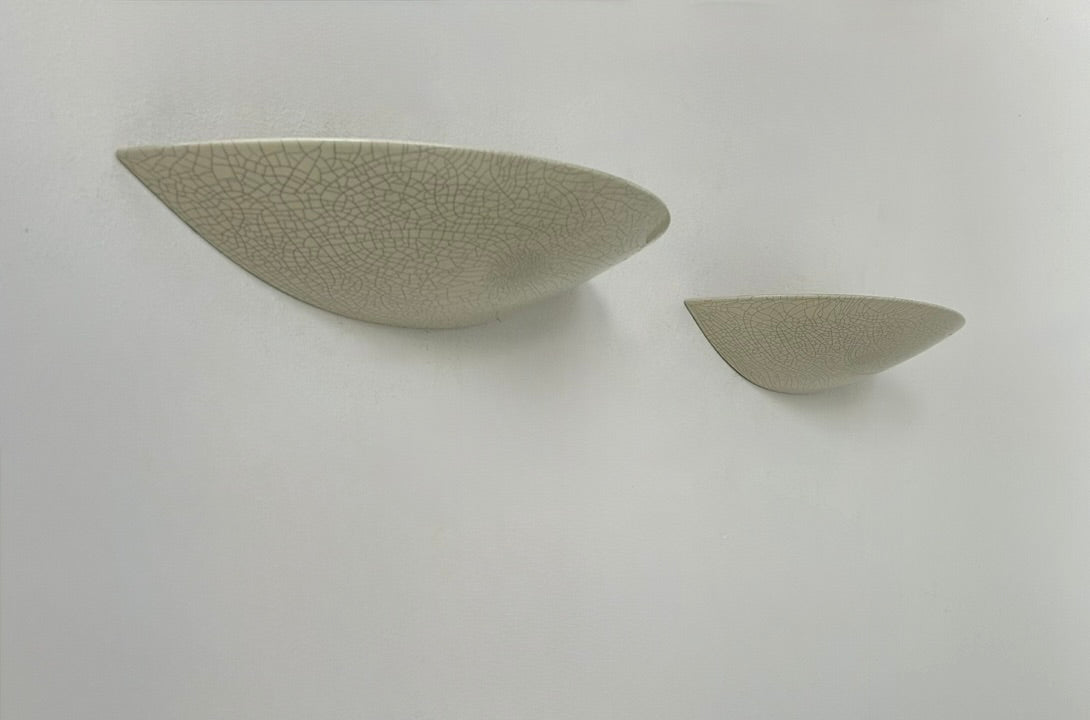 Set_of_2_Crackle-Glazed_Porcelain_Wall_Lights,_France,_1970s
