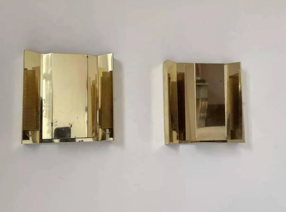 Set_of_2_Boréns_Swedish_Geometric_Wall_Sconces,_1960s