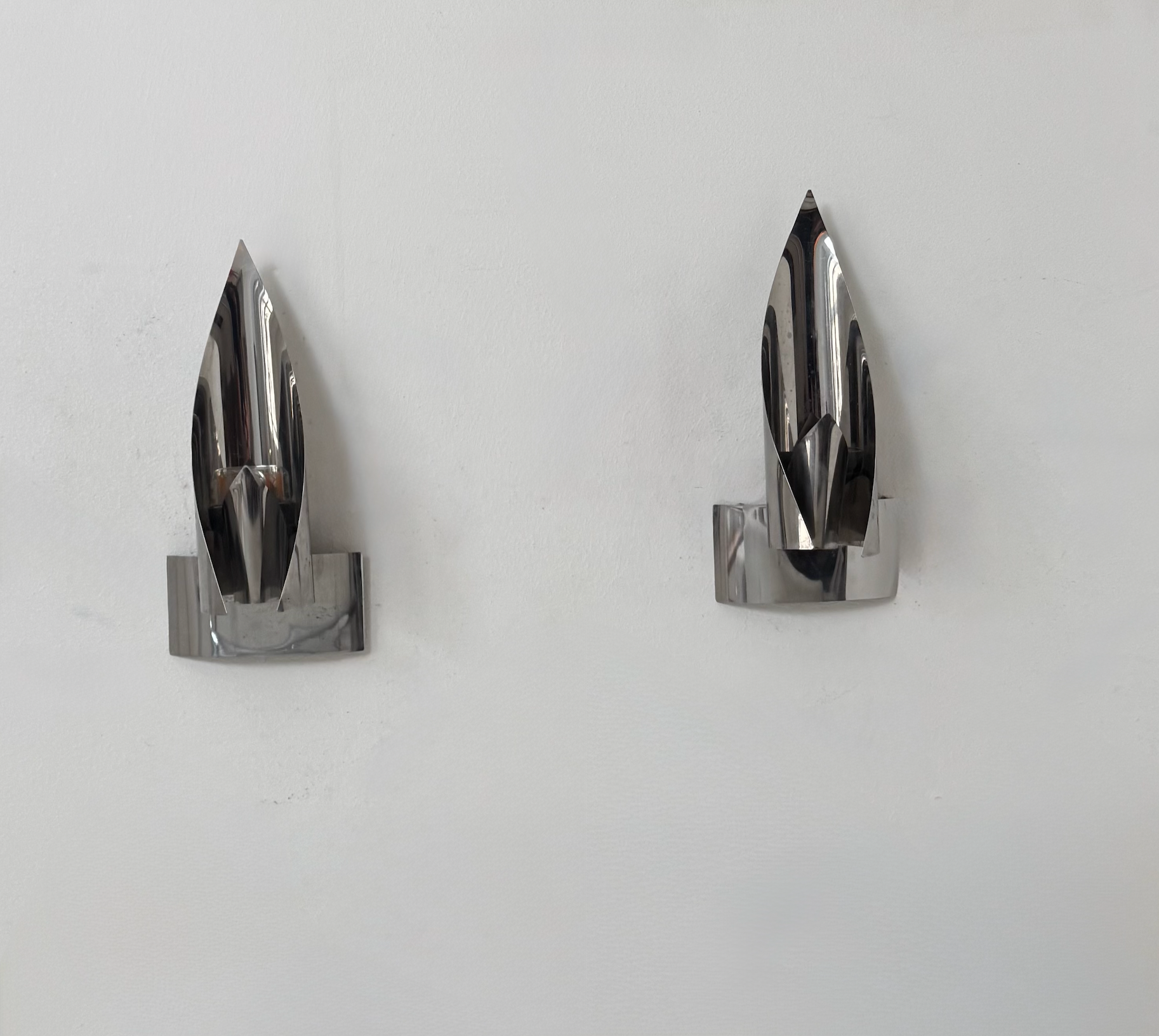 Set_of_2_Geometric_Chrome_Metal_Wall_Lights,_France,_1970s