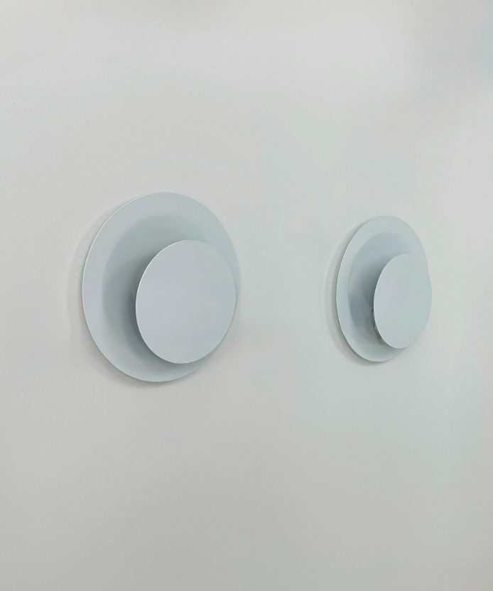 Set_of_2_Swedish_White_Metal_Wall_Sconces,_Scandinavian_Minimalist_Wall_Lights,_1970s