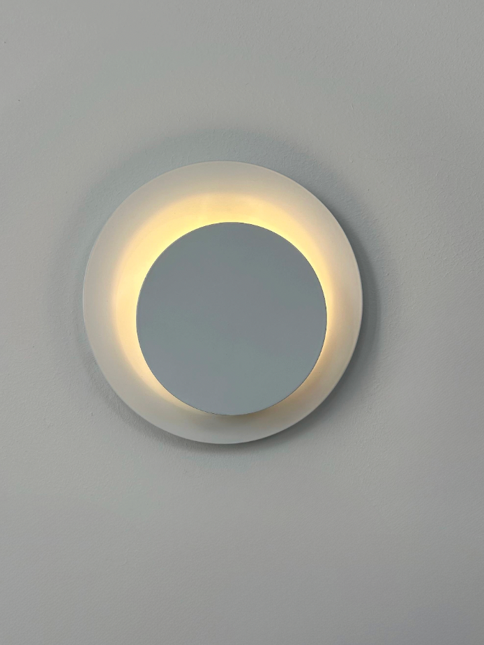 Set_of_2_Swedish_White_Metal_Wall_Sconces,_Scandinavian_Minimalist_Wall_Lights,_1970s