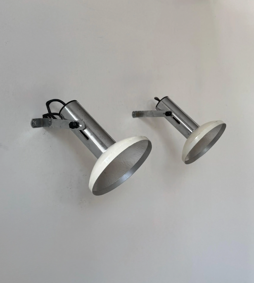 Set_of_2_French_Adjustable_Chrome_and_White_Lacquered_Metal_Wall_Sconces,_1970s