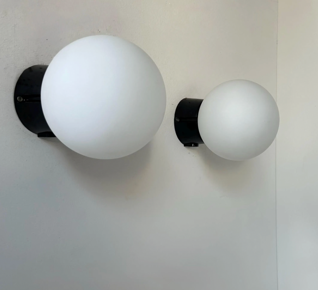 Set_of_2_RAAK_Opaline_and_Bakelite_Wall_Sconces,_Dutch_Mid_Century_Modern_Lighting,_1970s