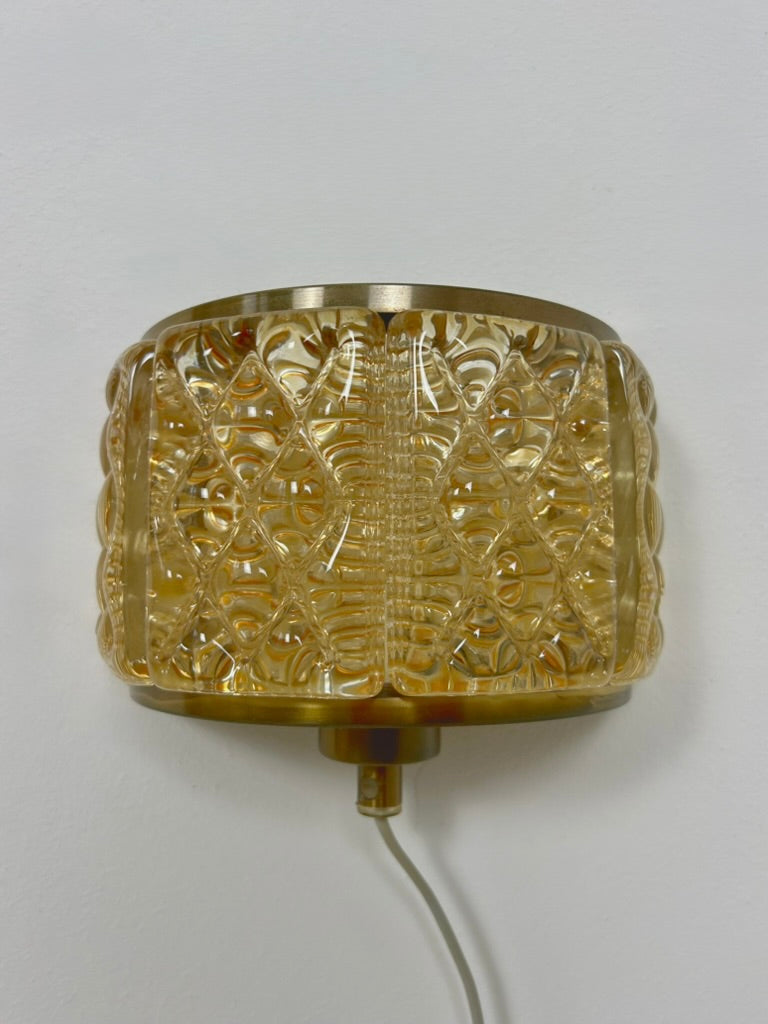 Set_of_2_Swedish_Murano_Glass_and_Patinated_Brass_Wall_Lights,_1960s
