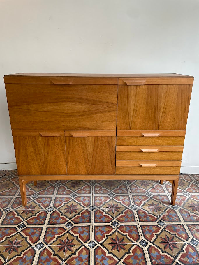 Large_German_Mid_Century_Sideboard_in_Walnut_by_Palette_Möbelwerke_Wernau,_1970s