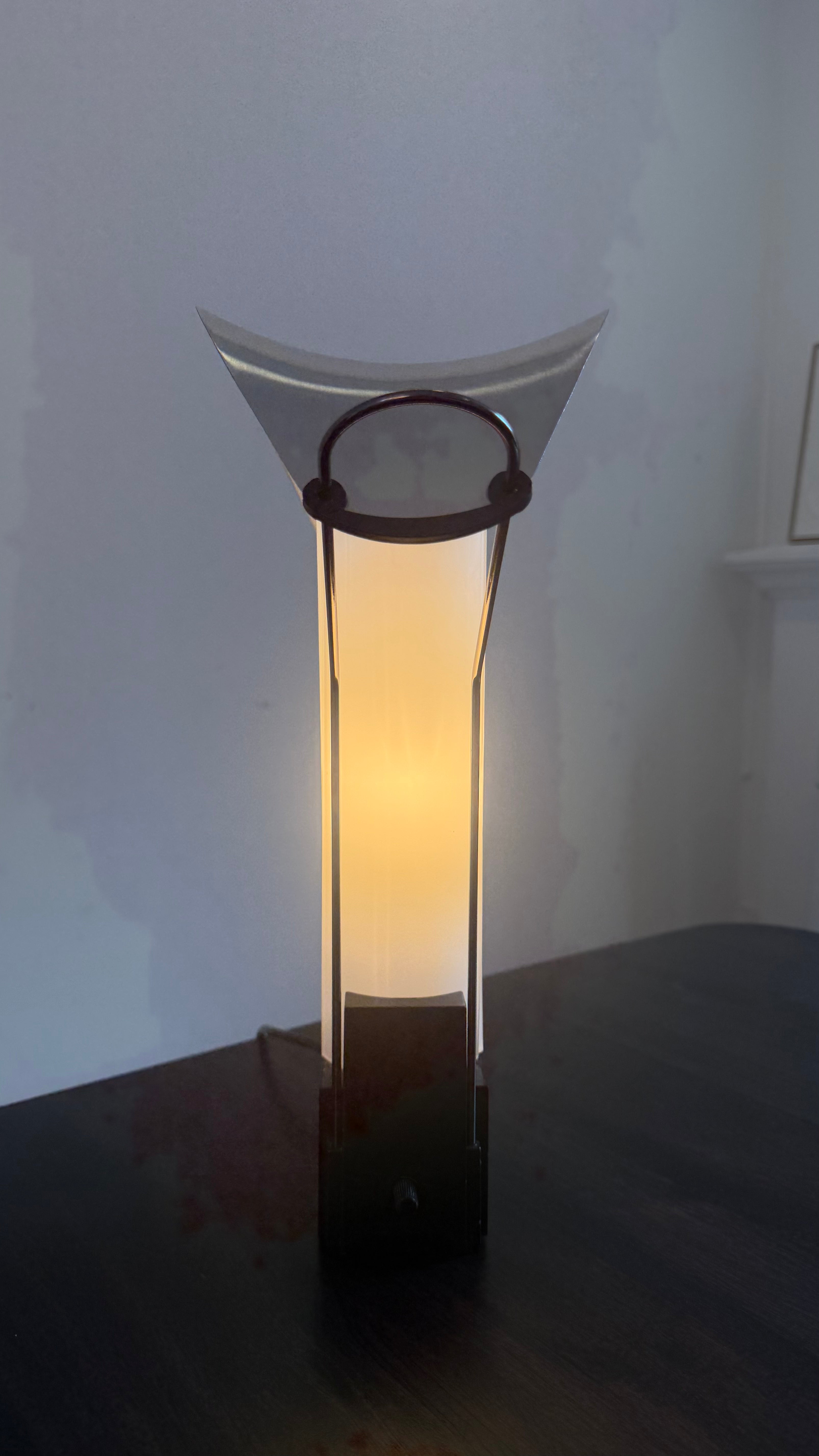 Palio_Table_Lamp_by_Perry_A._King_&_Santiago_Miranda_for_Arteluce,_1980s