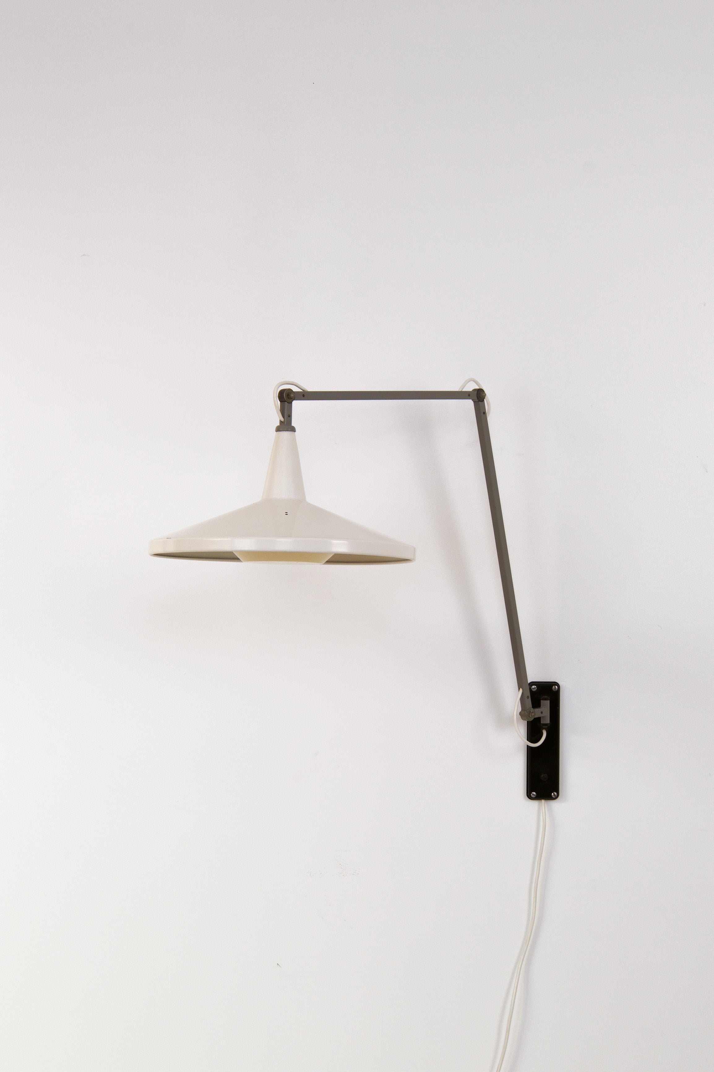 Panama_Wall_Lamp_by_Wim_Rietveld_for_Gispen,_Netherlands,_1950s