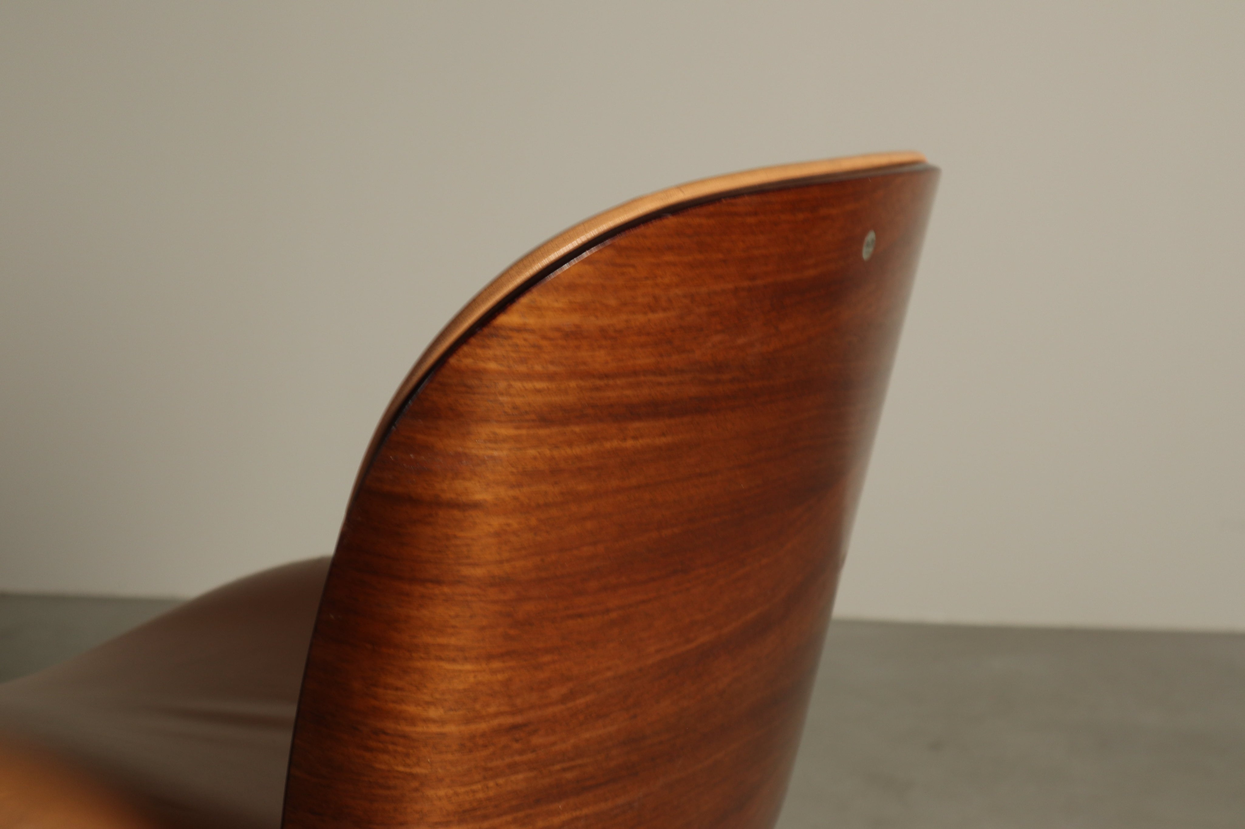 Set_of_2_Parioli_office_chairs_by_Ennio_Fazioli_for_MIM_Roma,_1960s