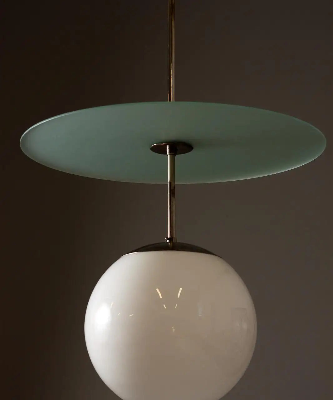 Pendant_Lamp_by_Paavo_Tynell_Glass_Taito_Oy_1930s_Finland