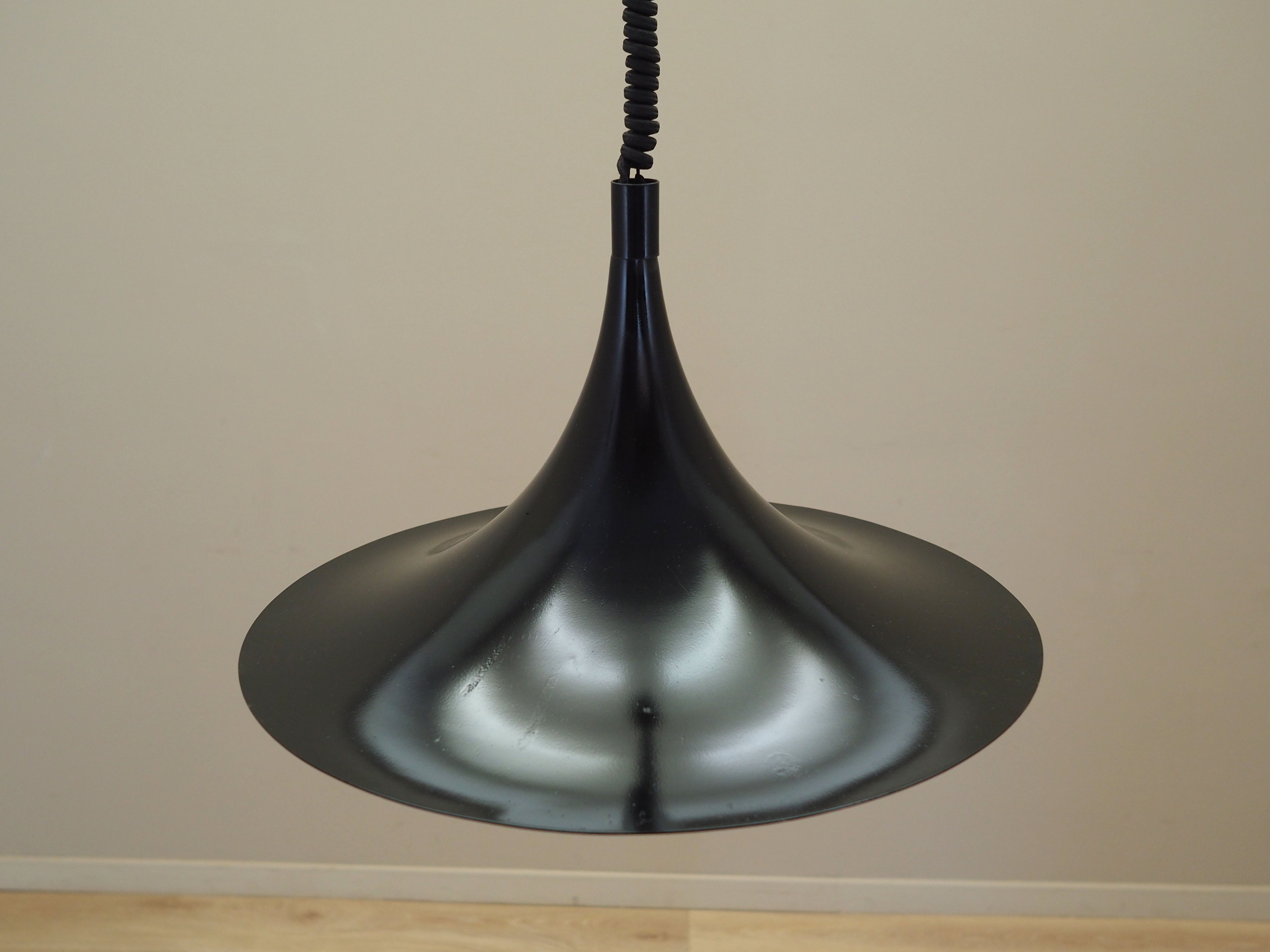 Modern_Metal_Pendant_Lamp,_1970s,_Denmark