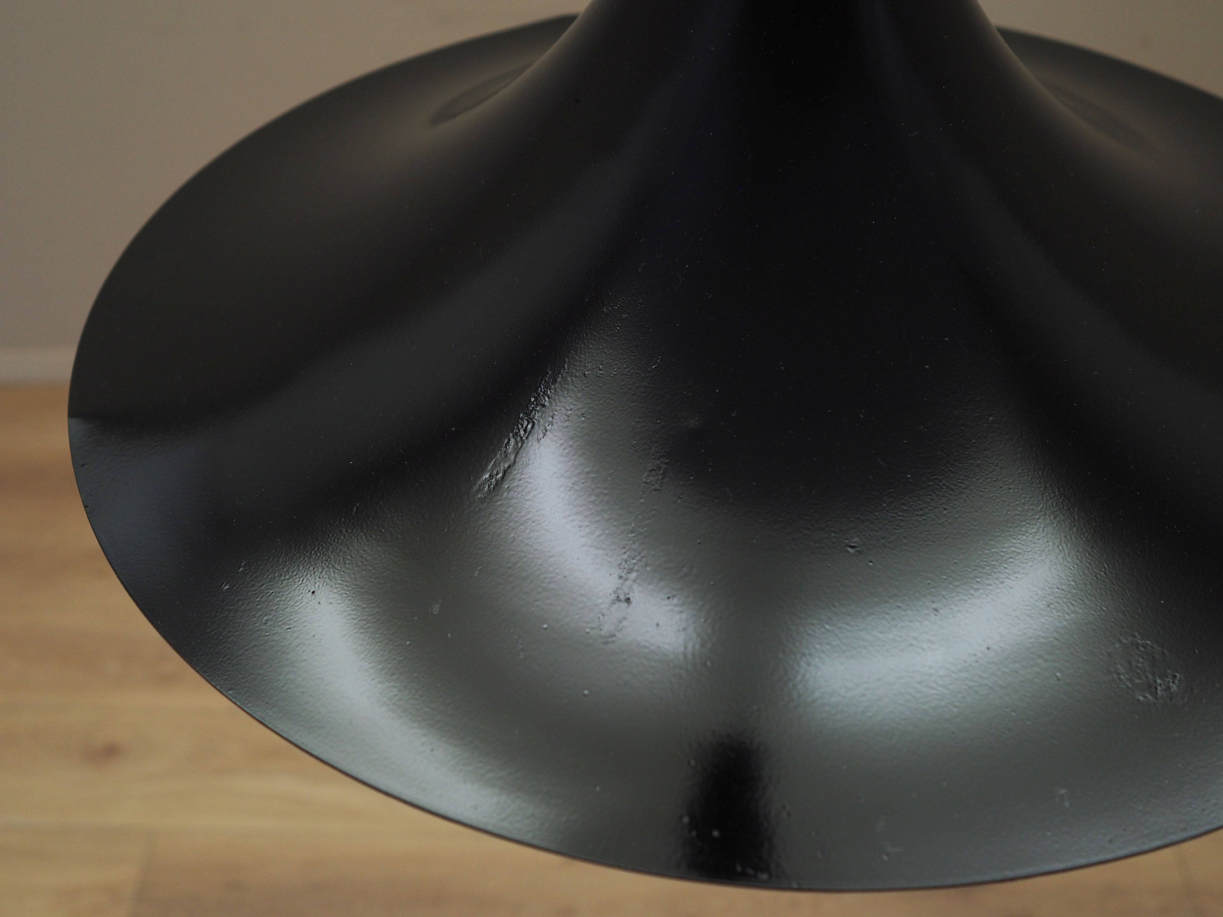 Modern_Metal_Pendant_Lamp,_1970s,_Denmark