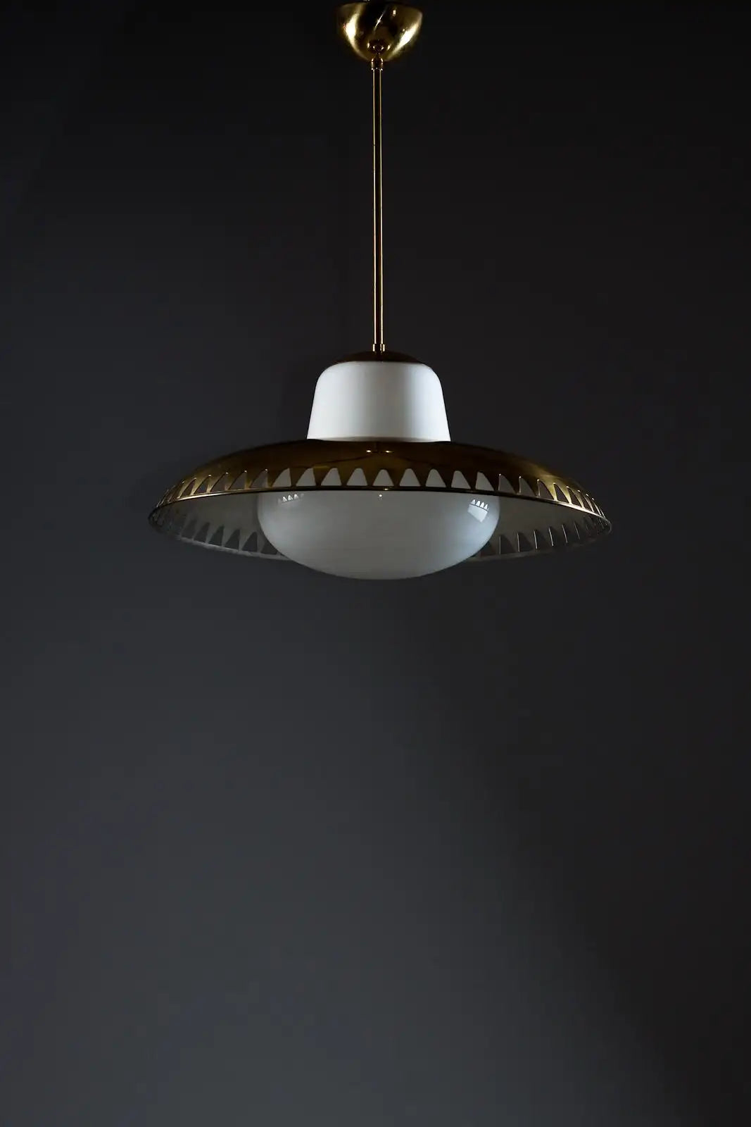 Pendant_Lamp_Lisa_Johansson-Pape_Brass_Glass_ORNO_1950s_Finland