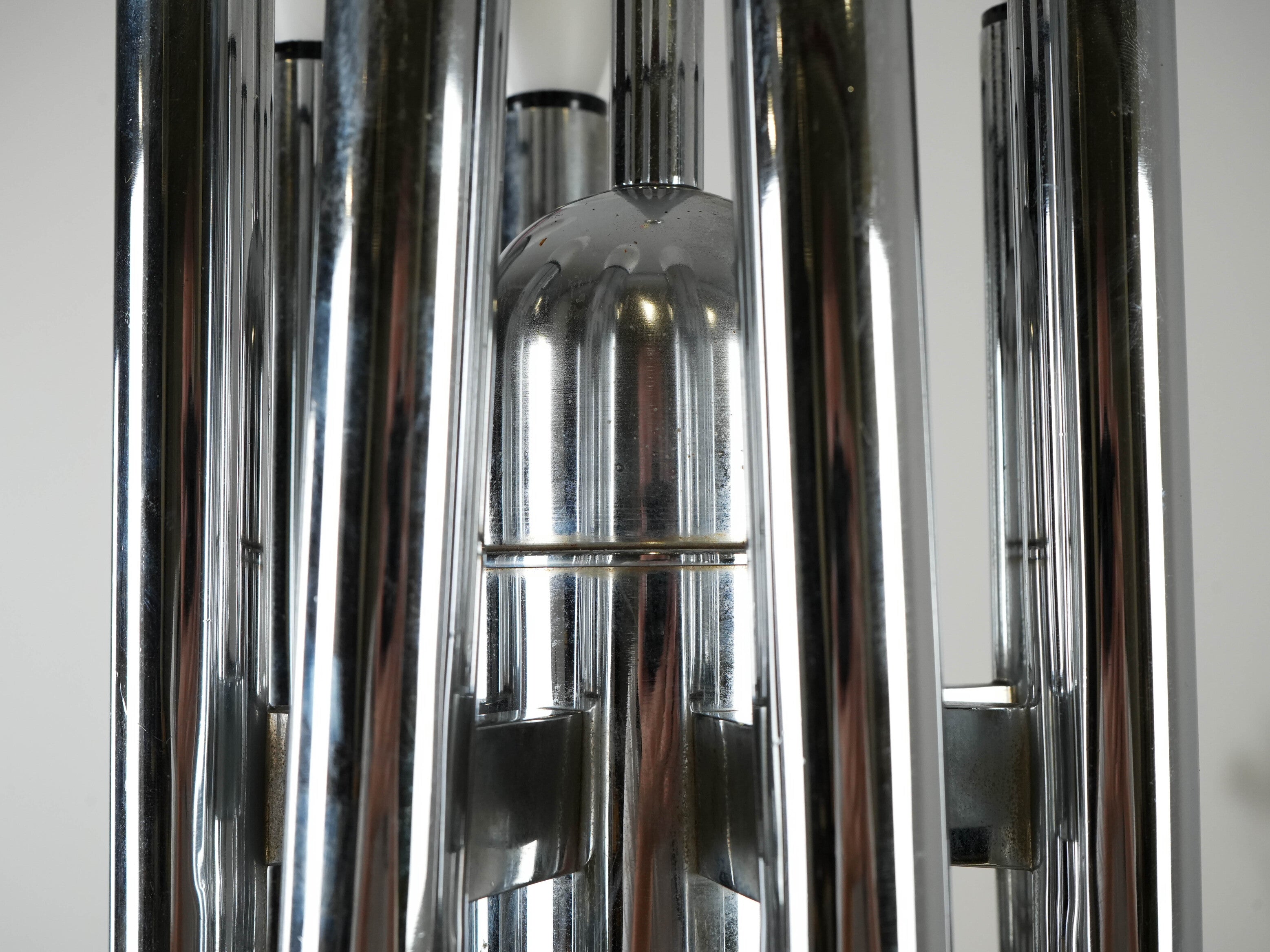 Pendant_Lamp_in_Metal_from_1970s,_Italy