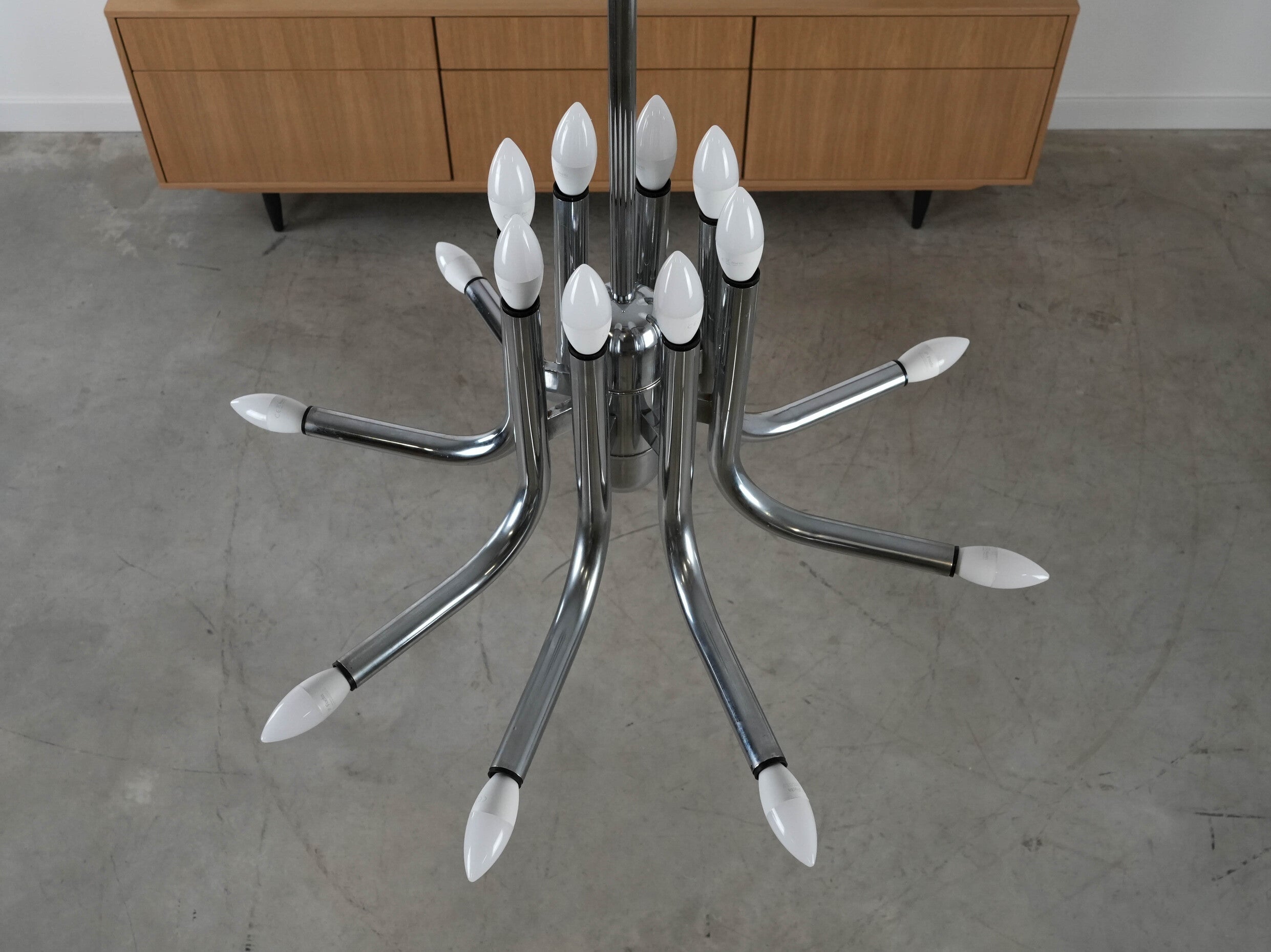 Pendant_Lamp_in_Metal_from_1970s,_Italy