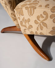 Theo_Ruth_Penguin_Lounge_Chair_for_Artifort_in_Floral_Upholstery,_Netherlands_1950s