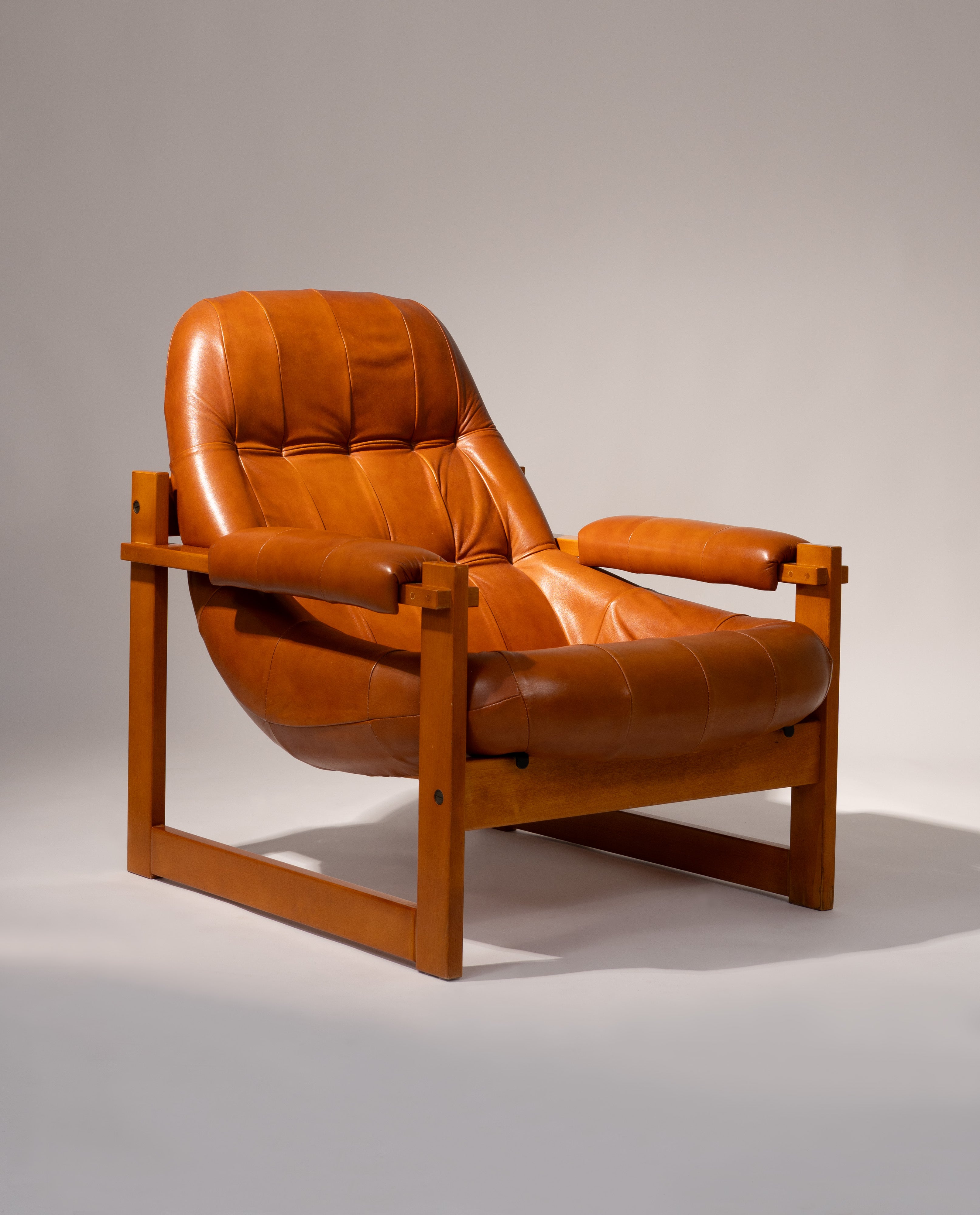 Percival_Lafer_MP-91_Armchair,_Jatobá_Wood_and_Brown_Leather,_1970