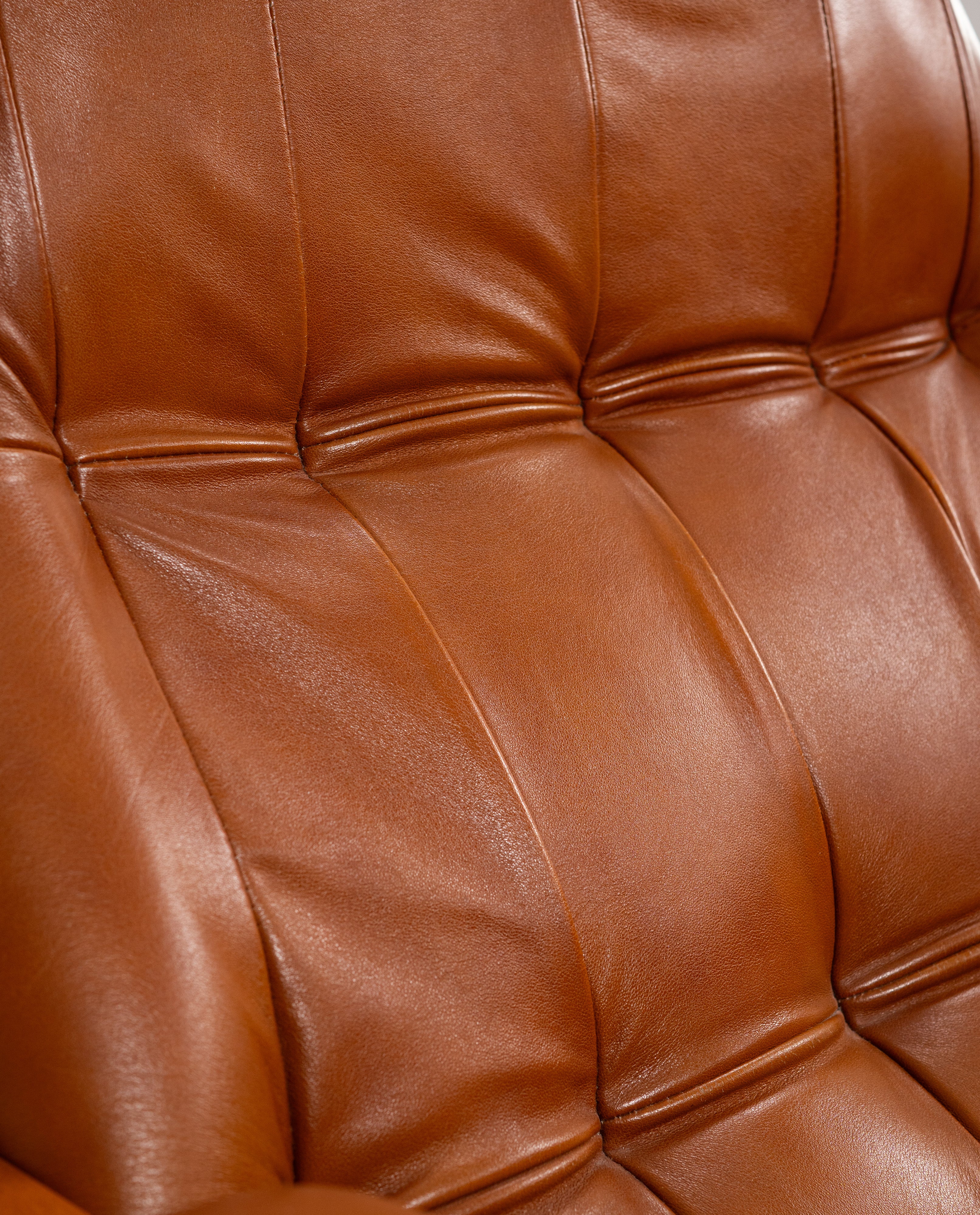 Percival_Lafer_MP-91_Armchair,_Jatobá_Wood_and_Brown_Leather,_1970