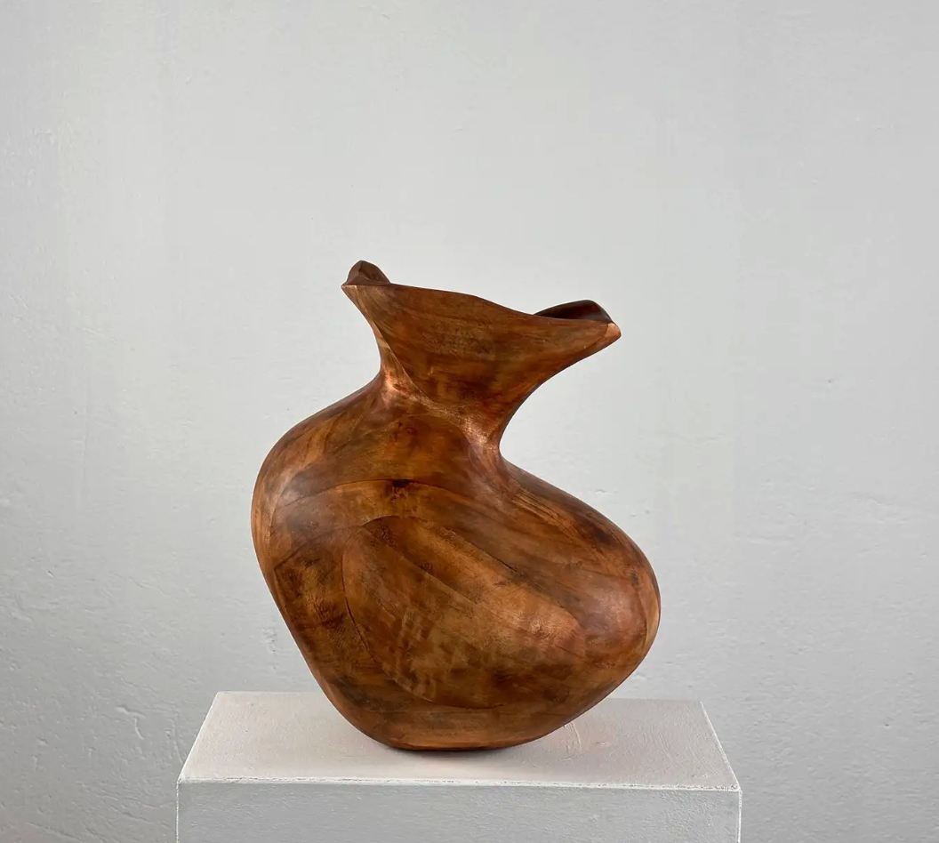 Phytomorphic_Sculptural_Wooden_Vase,_Italy,_1960s