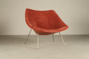 Pierre_Paulin_for_Artifort_F156_“Little_Oyster”_lounge_chair,_1959–1960s