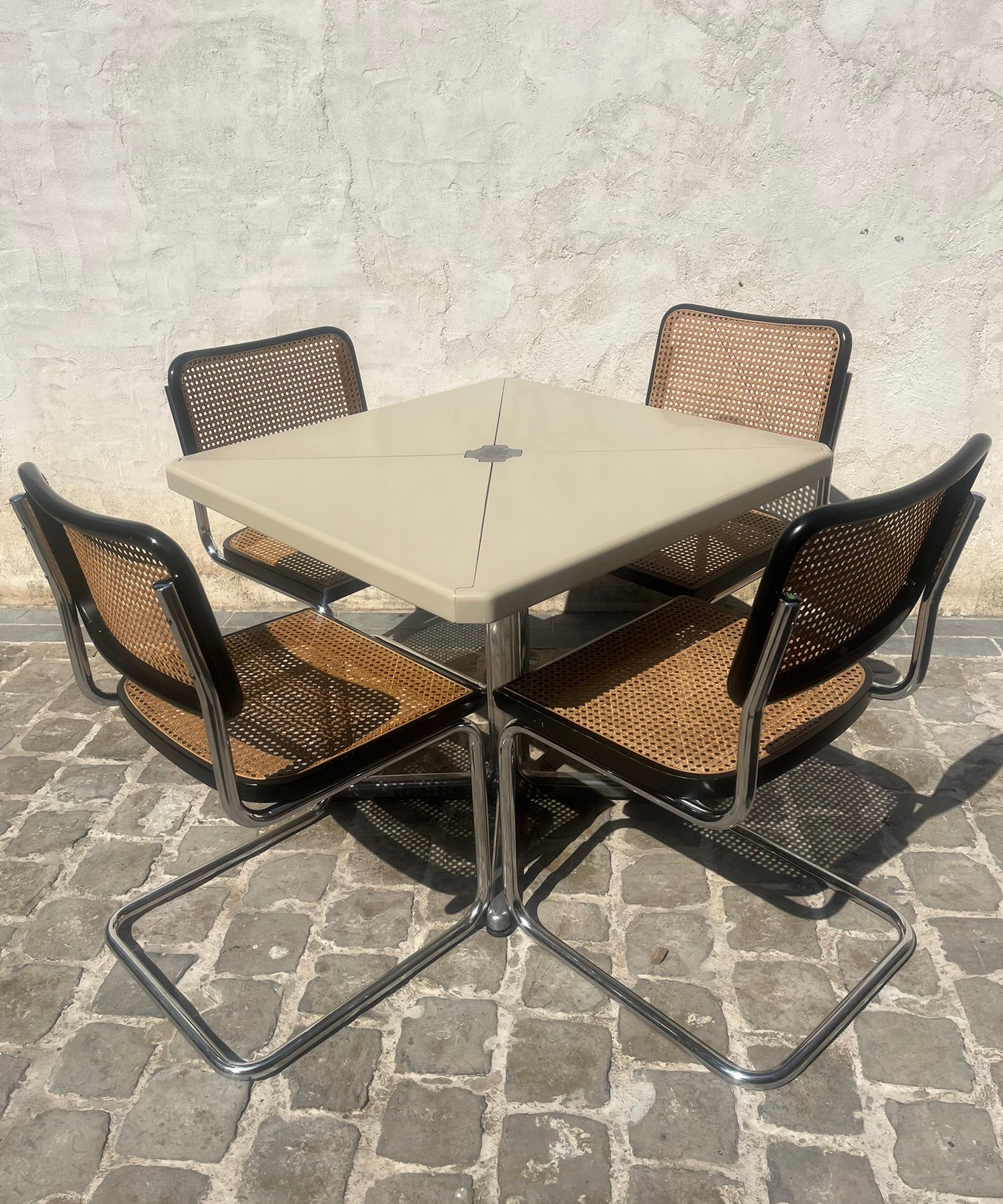 Piretti_Plano_Folding_Table
