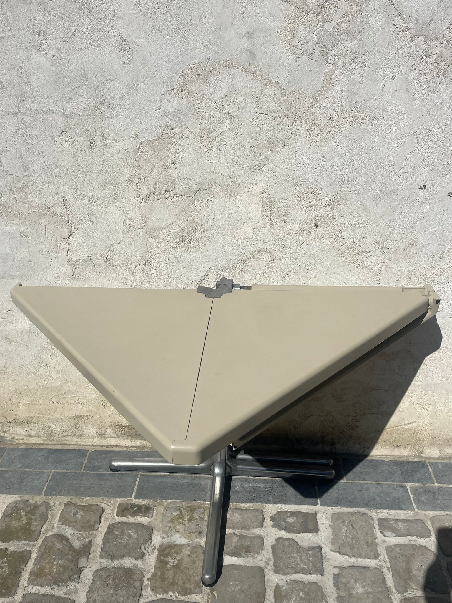 Piretti_Plano_Folding_Table