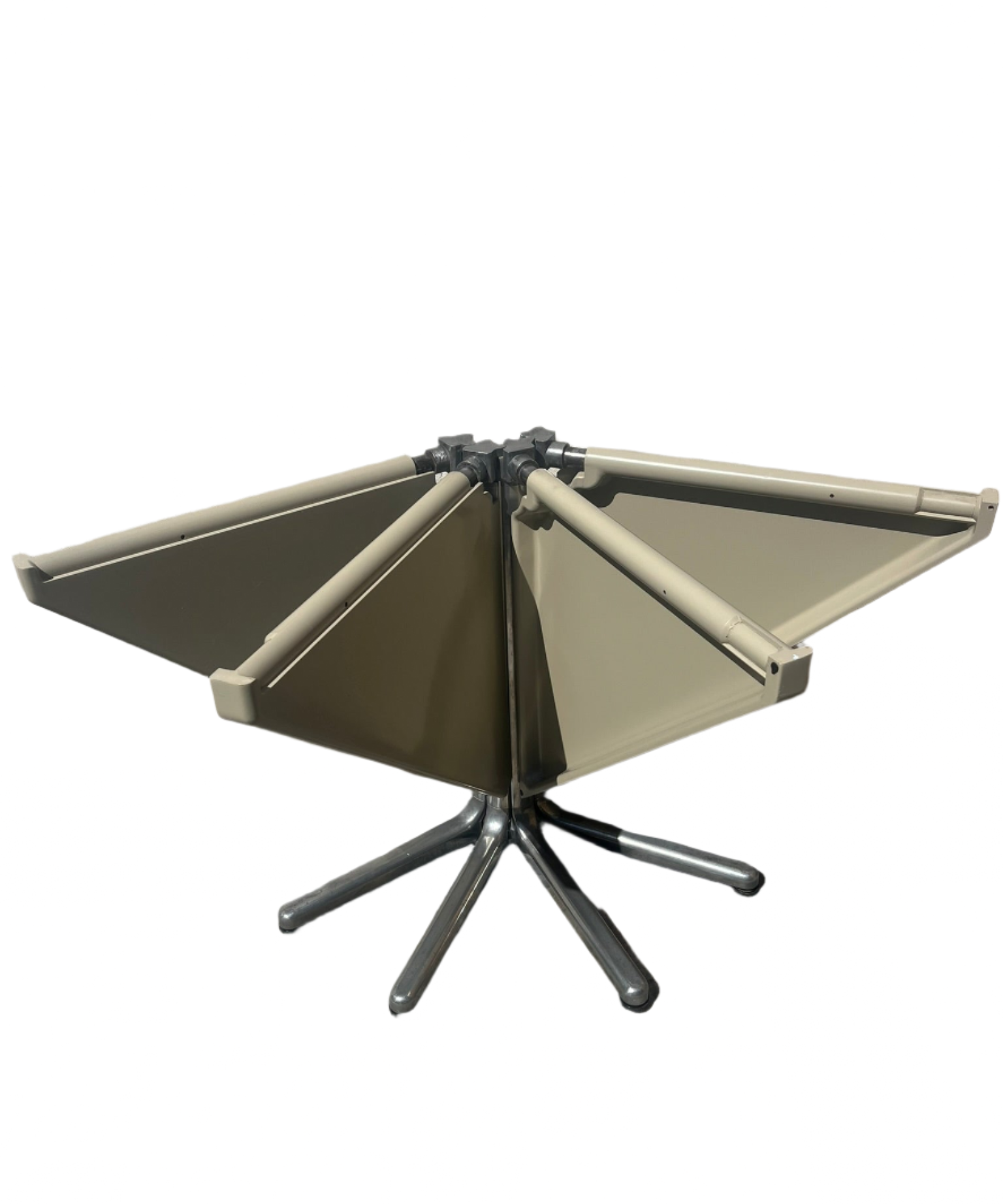 piretti_plano_folding_table_2_93b9d415
