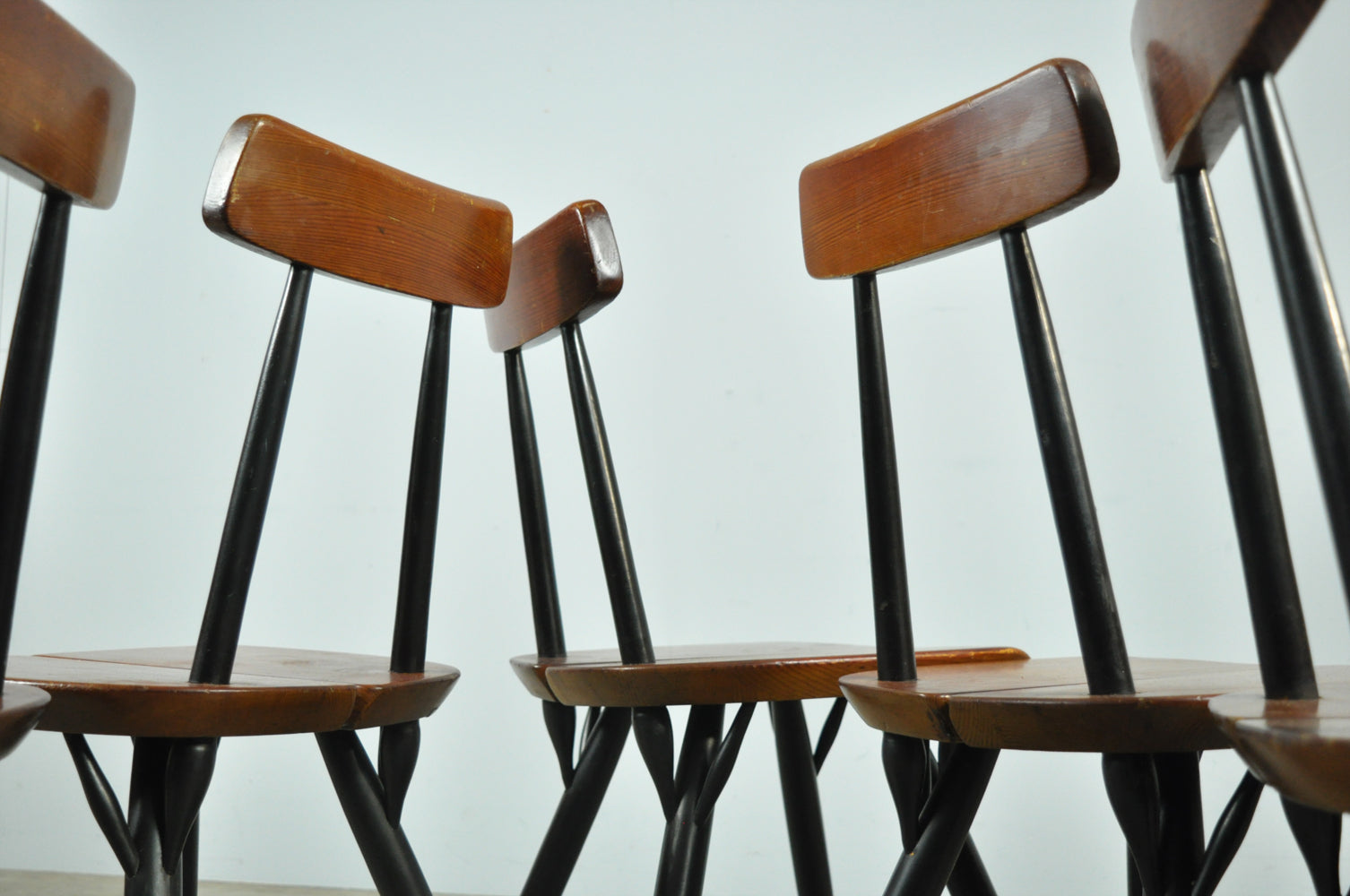 Set_of_5_PIRKKA_dining_chairs_by_Ilmari_Tapiovaara_for_Laukaan_Puu,_Finland_1950s