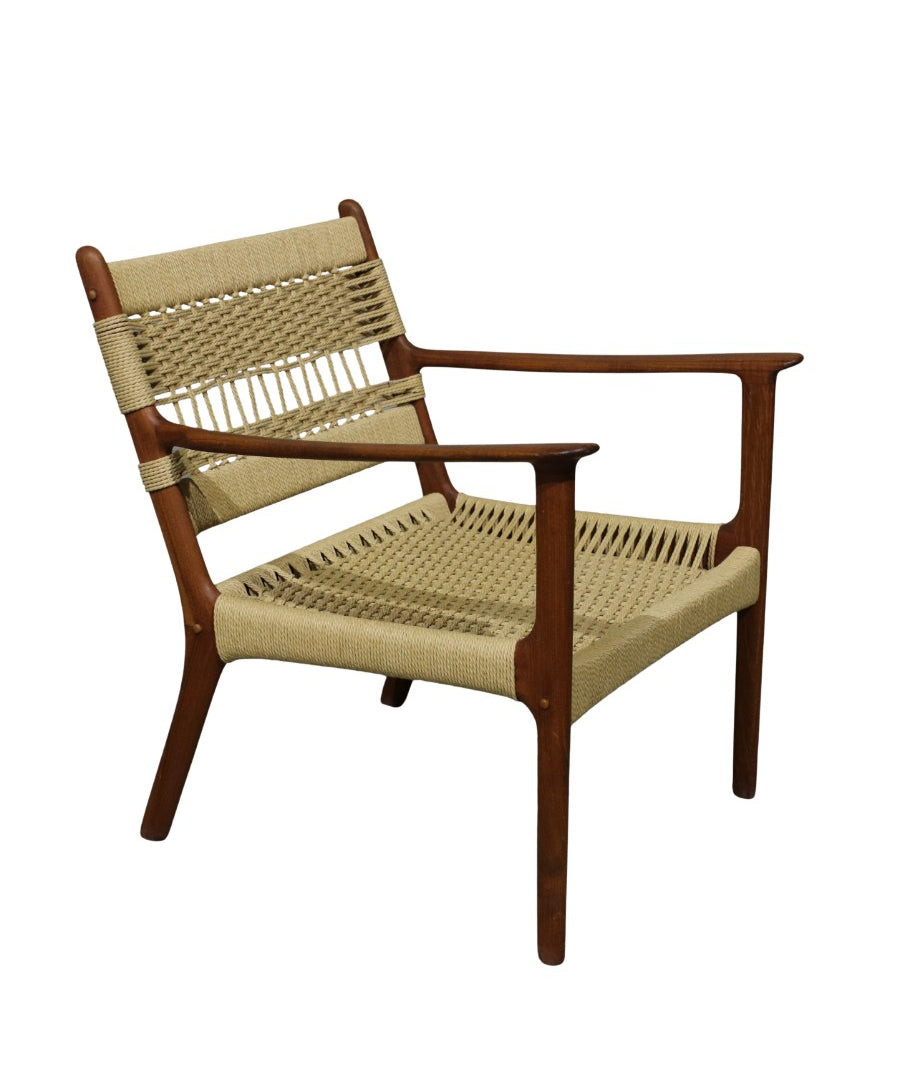 PJ112_Armchair_by_Ole_Wanscher_for_P._Jeppesen_Møbelfabrik,_1960s,_Denmark