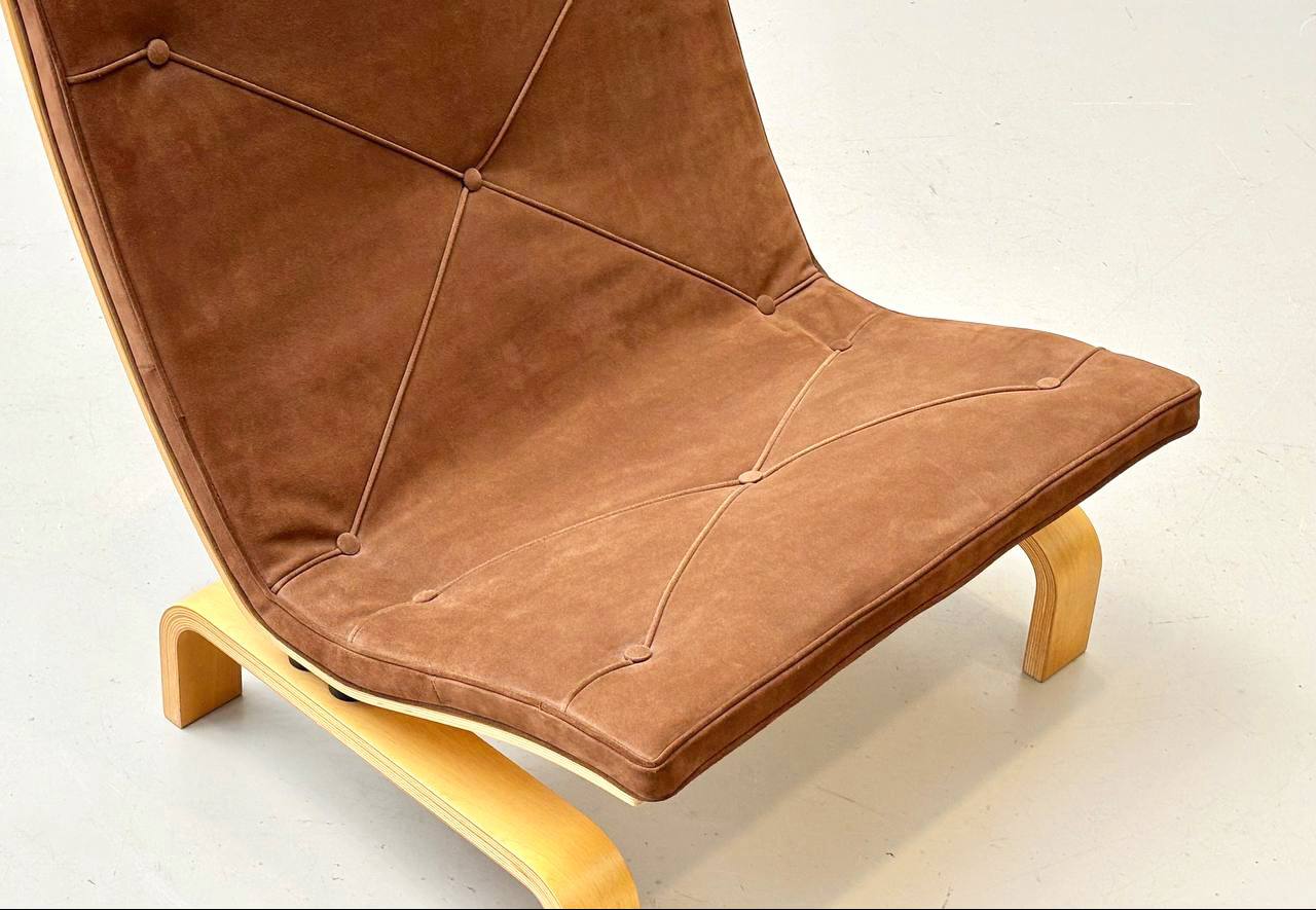 PK_27_armchair_by_Poul_Kjaerholm_for_E._Kold_Christensen,_Denmark,_1971