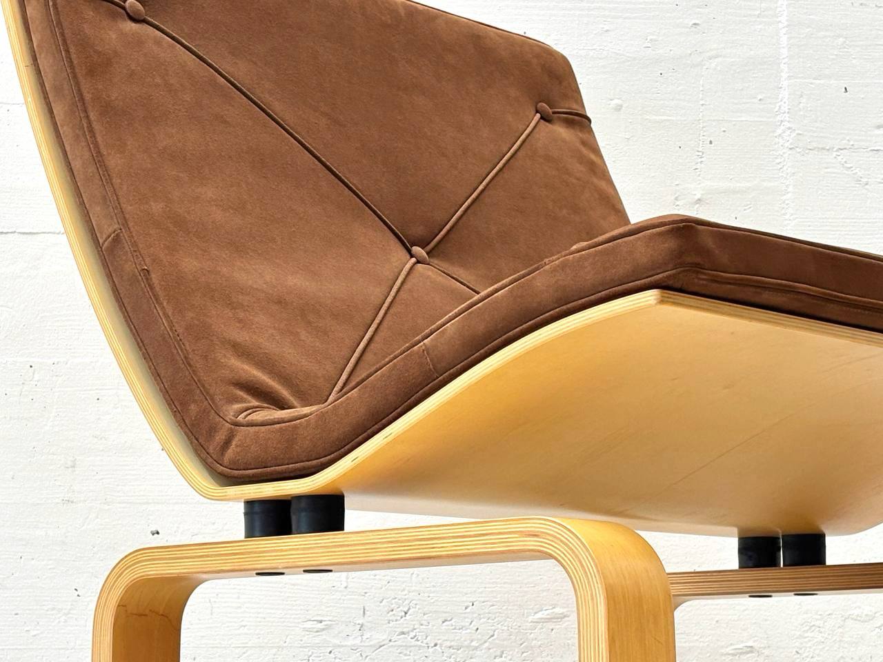 PK_27_armchair_by_Poul_Kjaerholm_for_E._Kold_Christensen,_Denmark,_1971