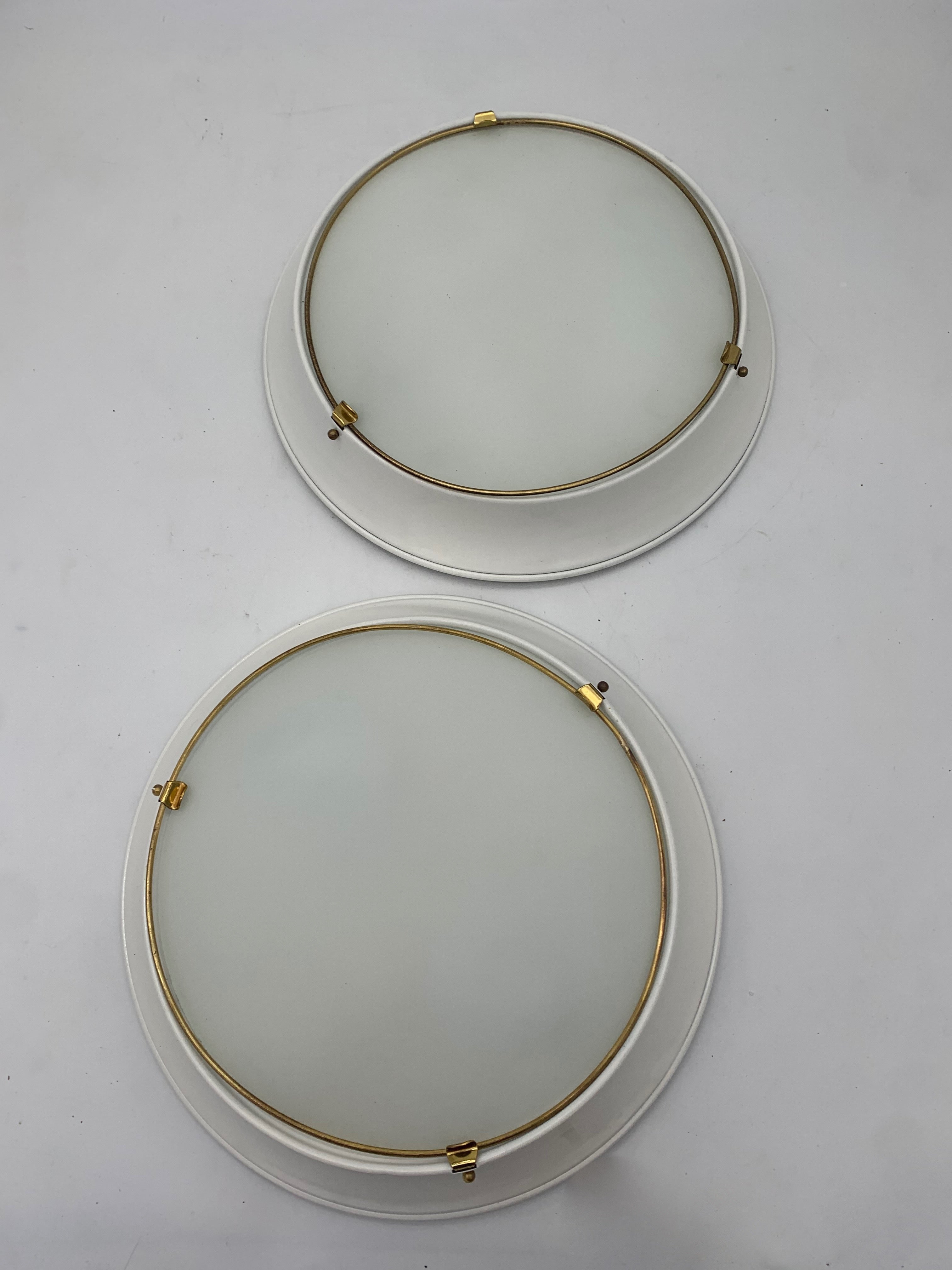 Set_of_2_Fontana_Arte_Attributed_Opaline_Glass_Flush_Mount_or_Wall_Lights,_Italy