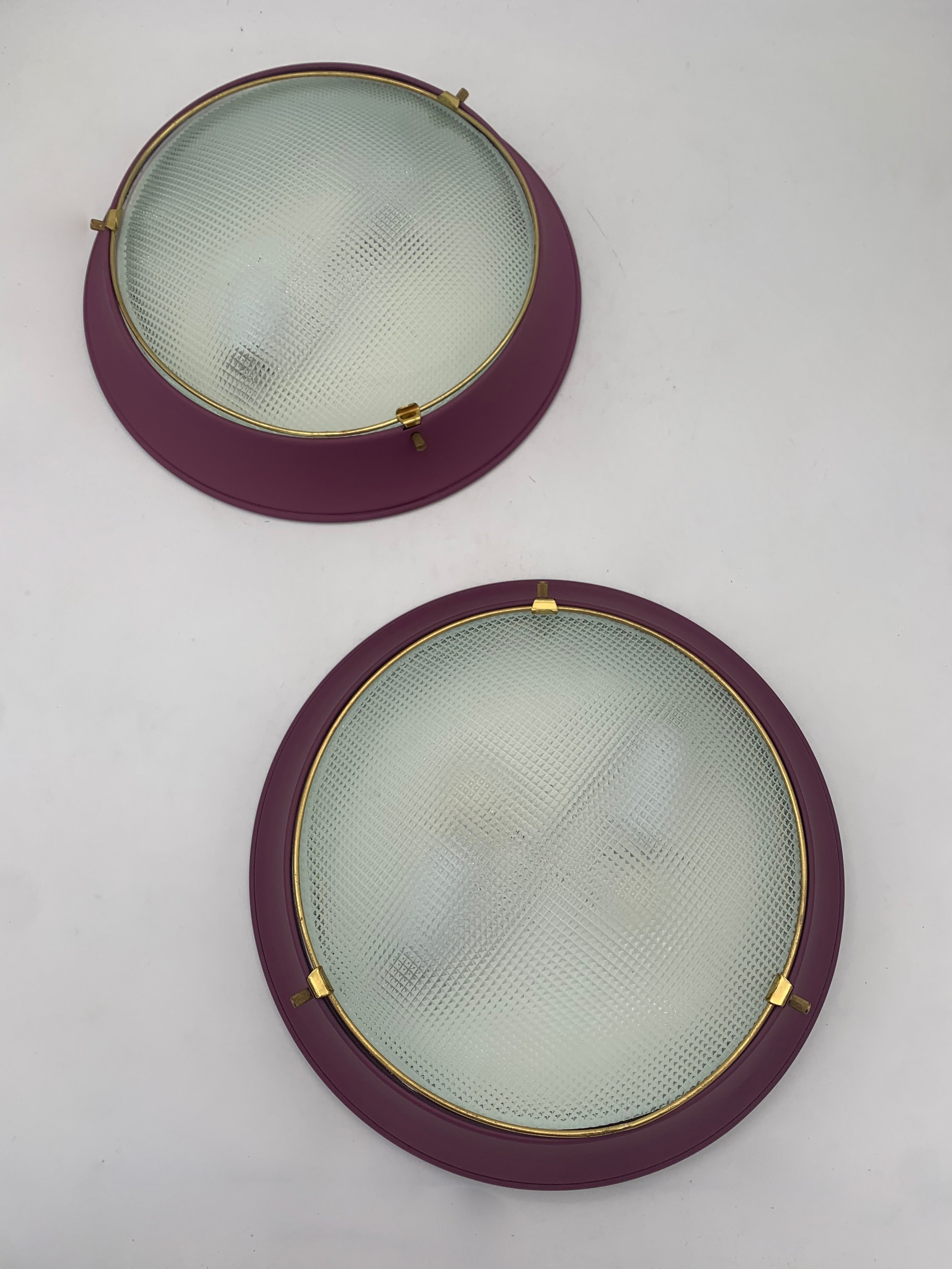 Set_of_2_Ceiling_or_Wall_Lamps_Attributed_to_Fontana_Arte,_Brass_and_Textured_Glass,_Italy