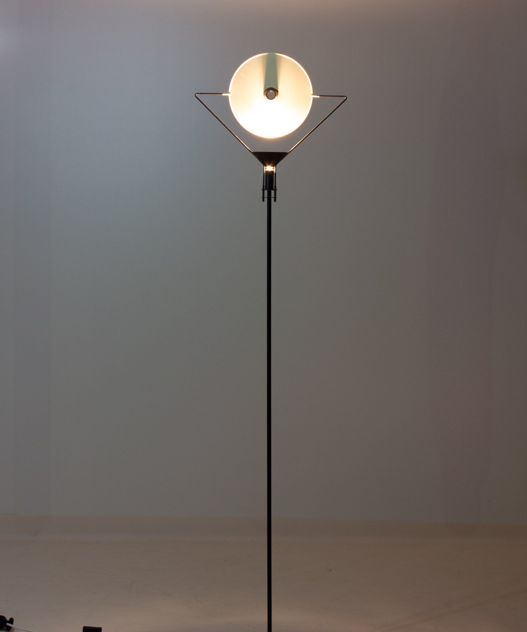 Polifemo_Floor_Lamp_by_Carlo_Forcolini_for_Artemide,_1980s