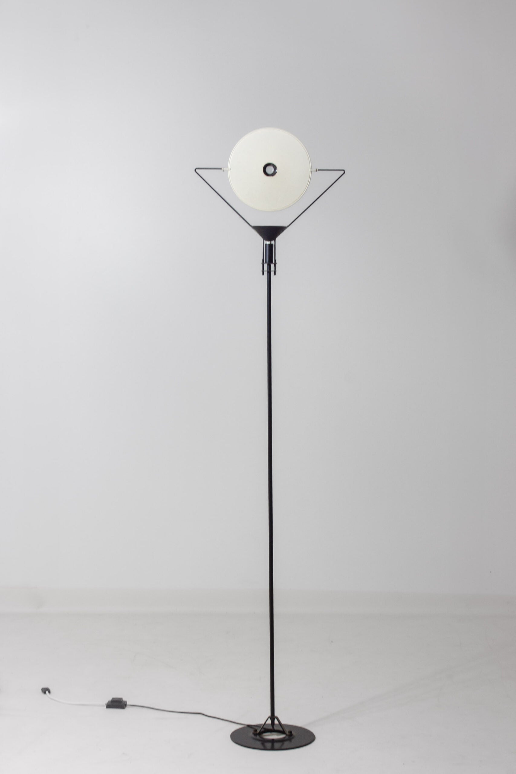 Polifemo_Floor_Lamp_by_Carlo_Forcolini_for_Artemide,_1980s