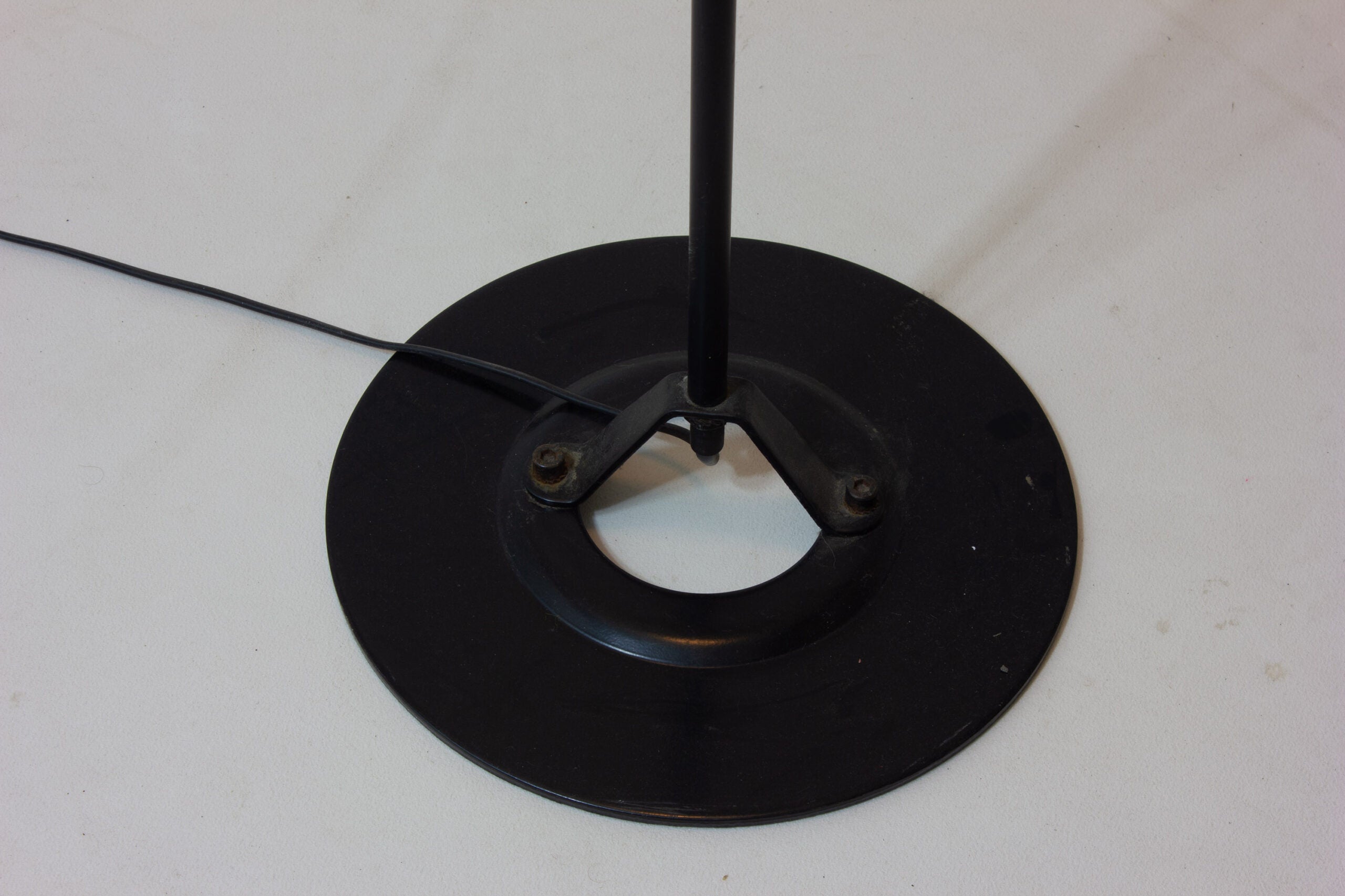 Polifemo_Floor_Lamp_by_Carlo_Forcolini_for_Artemide,_1980s