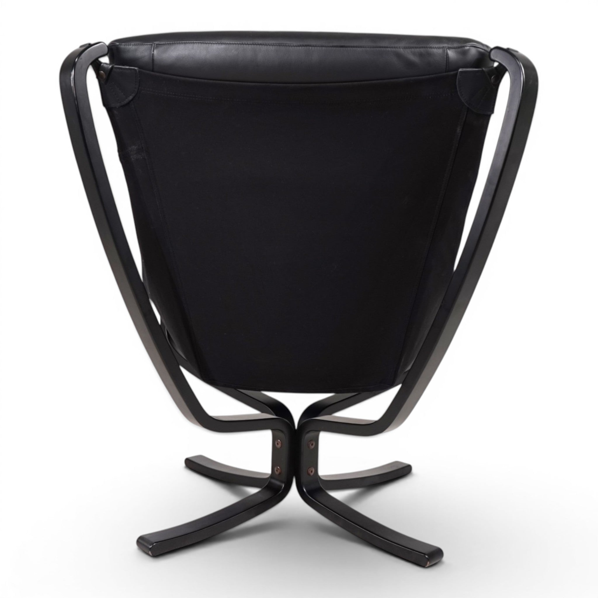 Viking_Lounge_Chair_by_Poltrona_Frau,_Black_Leather_Armchair_by_Sigurd_Ressell,_1990s
