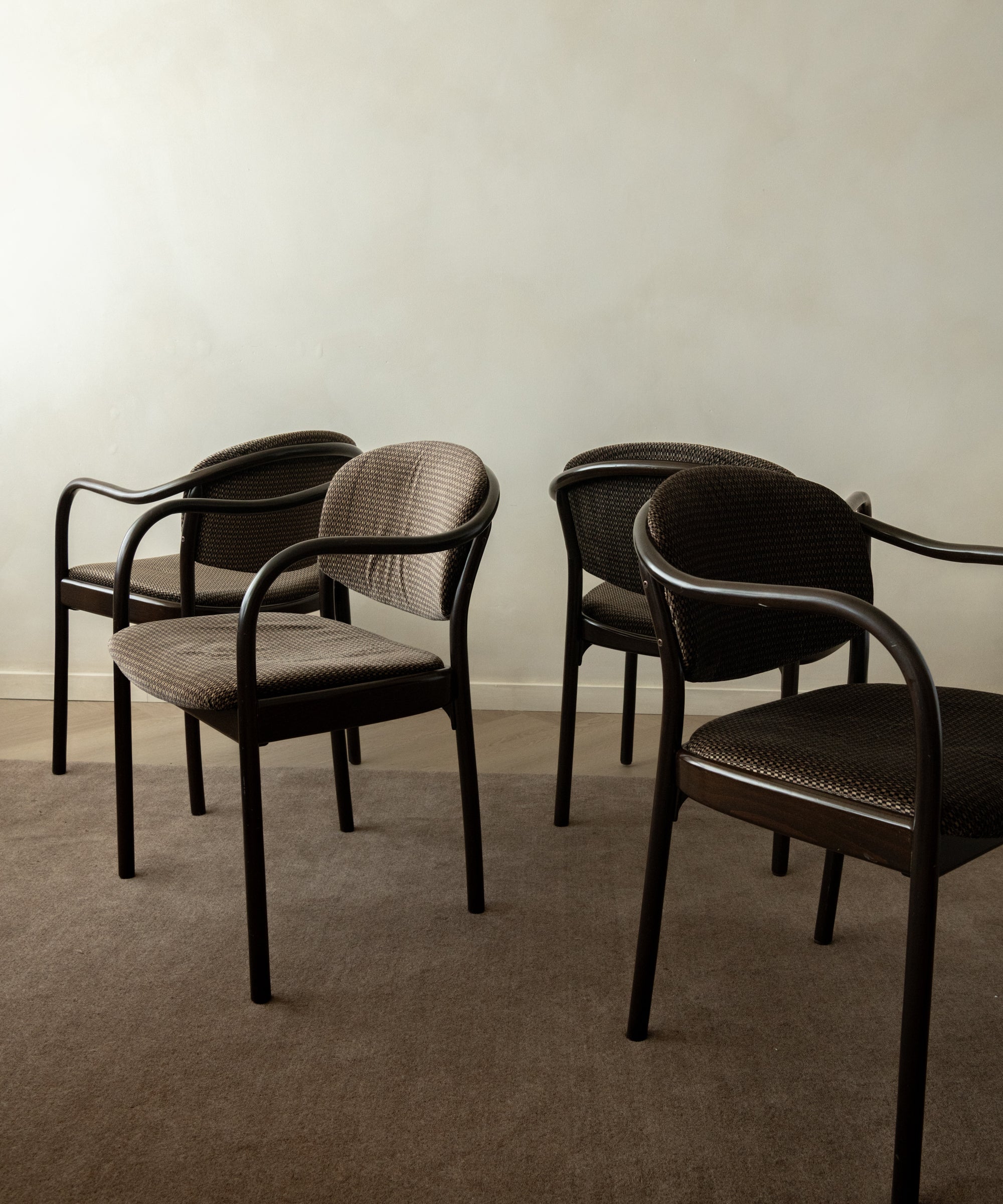 Set_of_4_Thonet_235_F_Bentwood_Dining_Armchairs_by_Hartmut_Lohmeyer,_Germany,_1980s