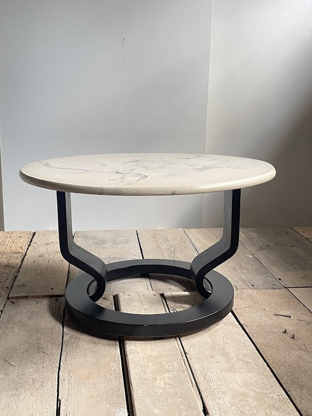 Swedish_Postmodern_Coffee_Table_with_Black_Bent_Plywood_Base_and_Round_Marmorino_Top,_1980s
