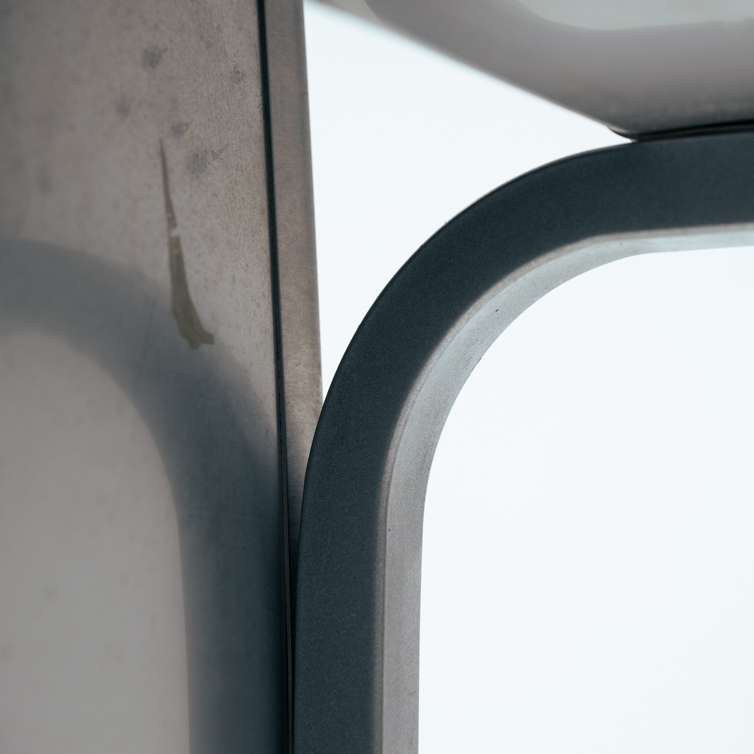 Set_of_5_Postmodern_Aluminium_Dining_Chairs,_Belgian_Design,_1980s_1990s