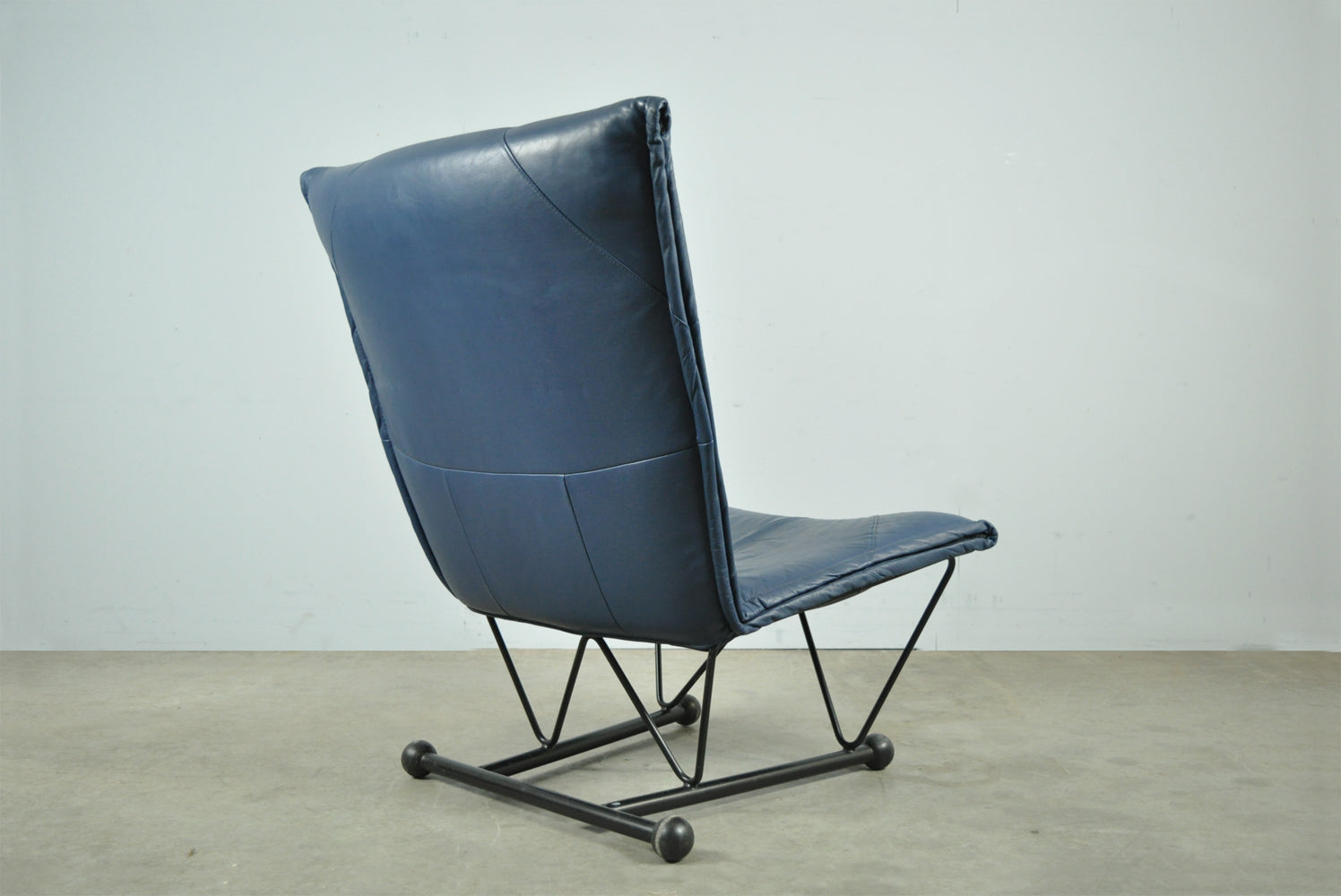 Flyer_Lounge_Chair_by_Pierre_Mazairac_&_Karel_Boonzaaijer_for_Young_International,_Netherlands_1983