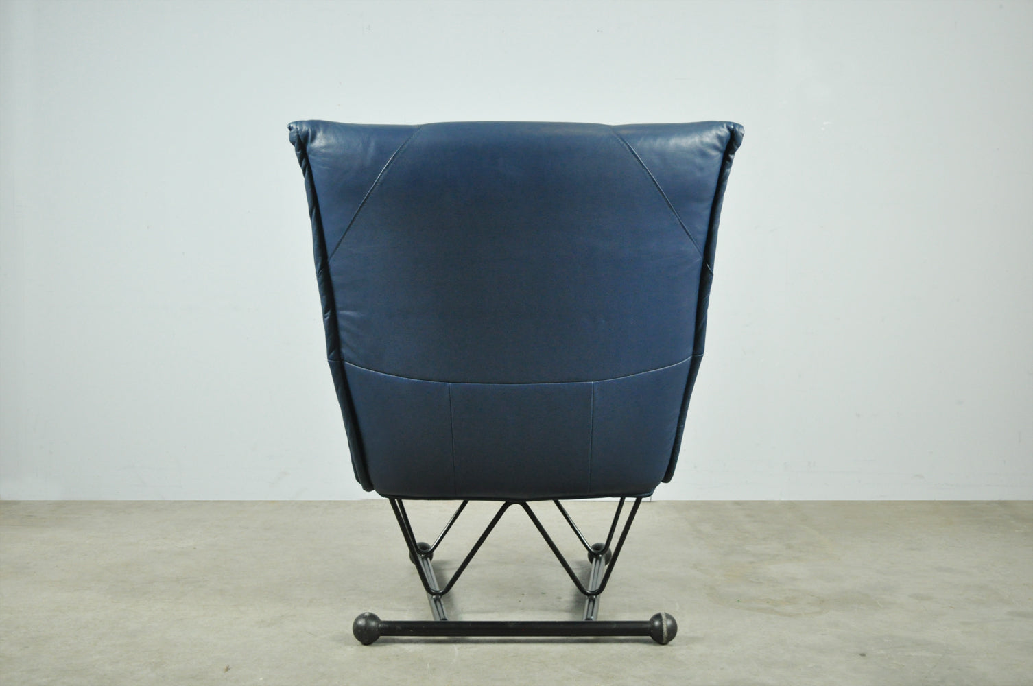 Flyer_Lounge_Chair_by_Pierre_Mazairac_&_Karel_Boonzaaijer_for_Young_International,_Netherlands_1983