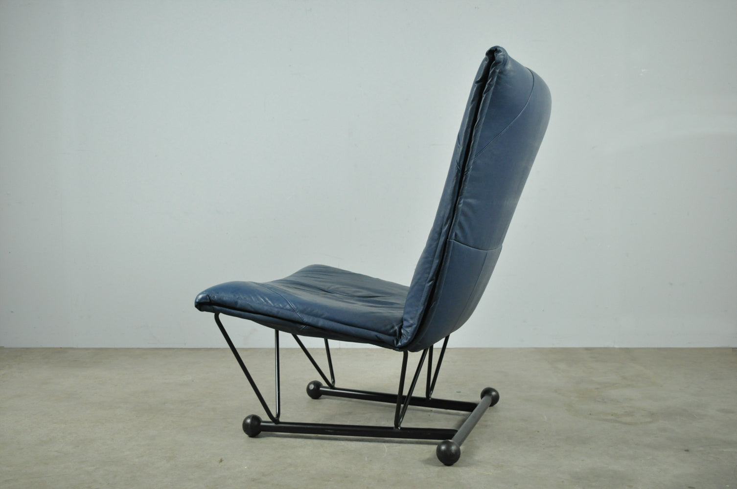 Flyer_Lounge_Chair_by_Pierre_Mazairac_&_Karel_Boonzaaijer_for_Young_International,_Netherlands_1983