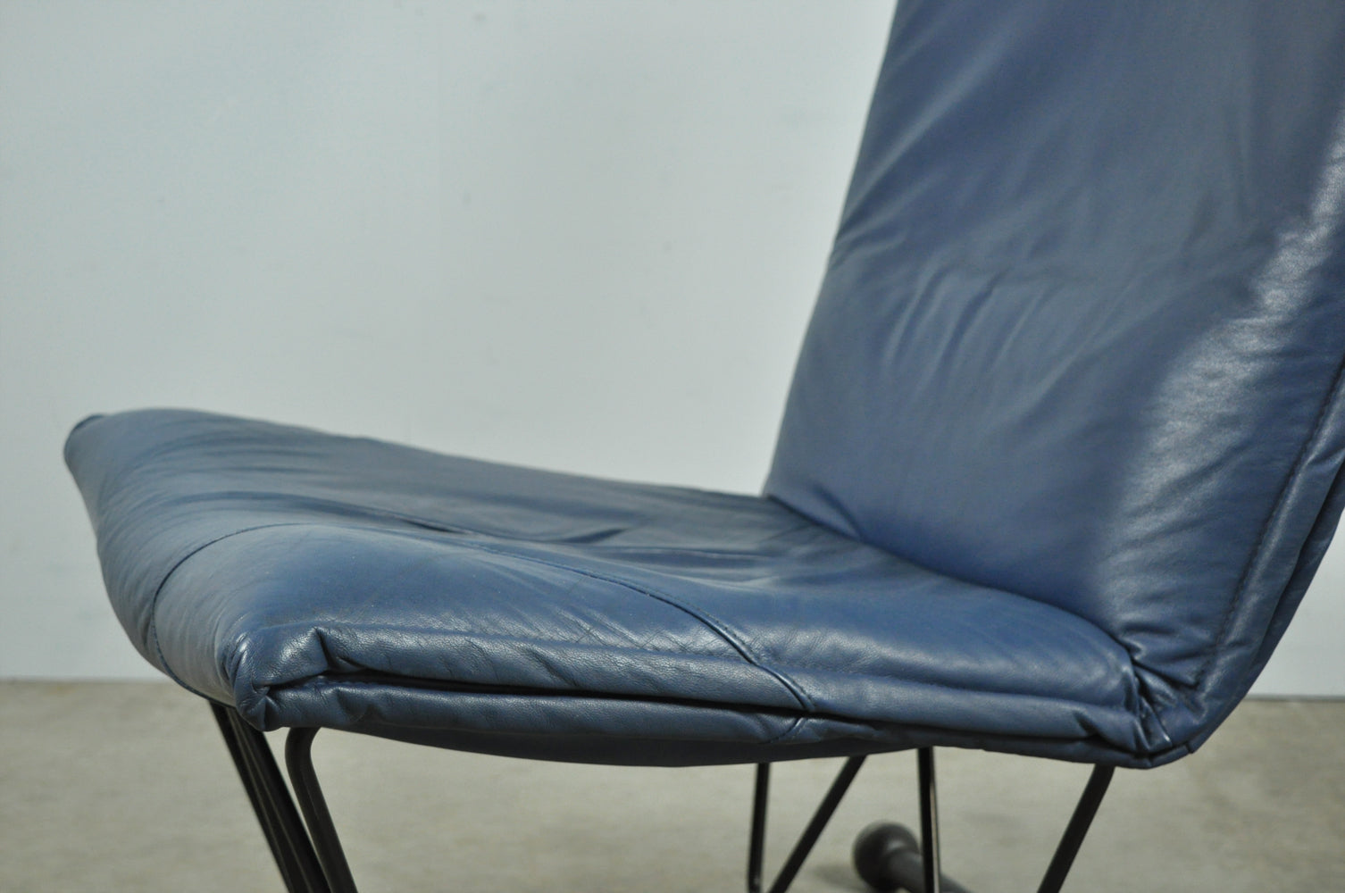 Flyer_Lounge_Chair_by_Pierre_Mazairac_&_Karel_Boonzaaijer_for_Young_International,_Netherlands_1983