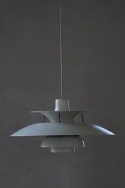 Poul_Henningsen_PH5_Pendant_Lamp_for_Louis_Poulsen