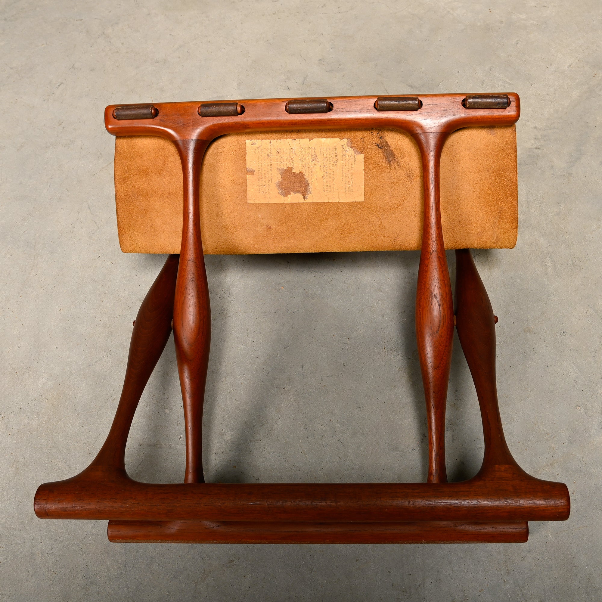PH-43_Guldhøj_Stool_by_Poul_Hundevad,_Teak_&_Leather,_Denmark_1960s