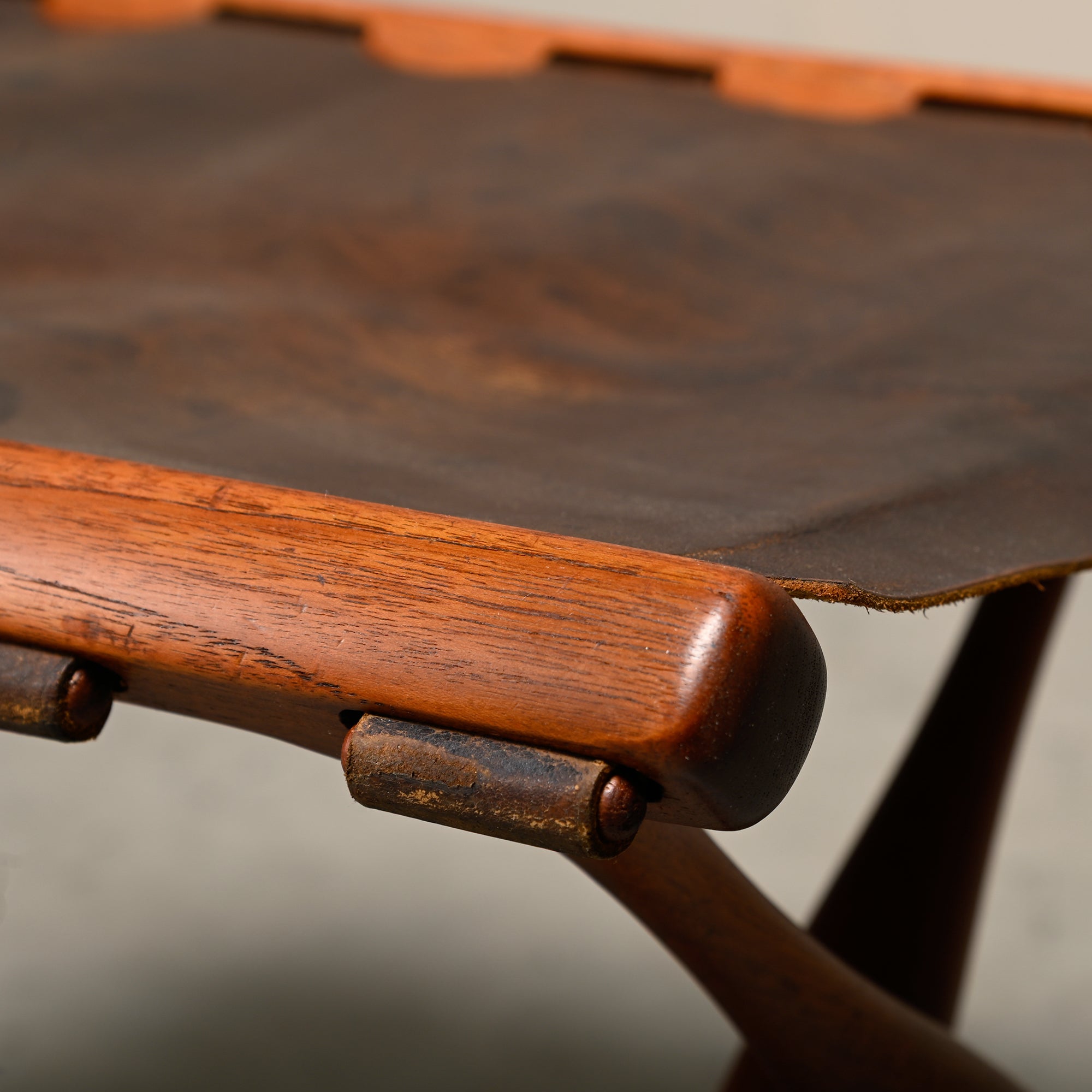 PH-43_Guldhøj_Stool_by_Poul_Hundevad,_Teak_&_Leather,_Denmark_1960s