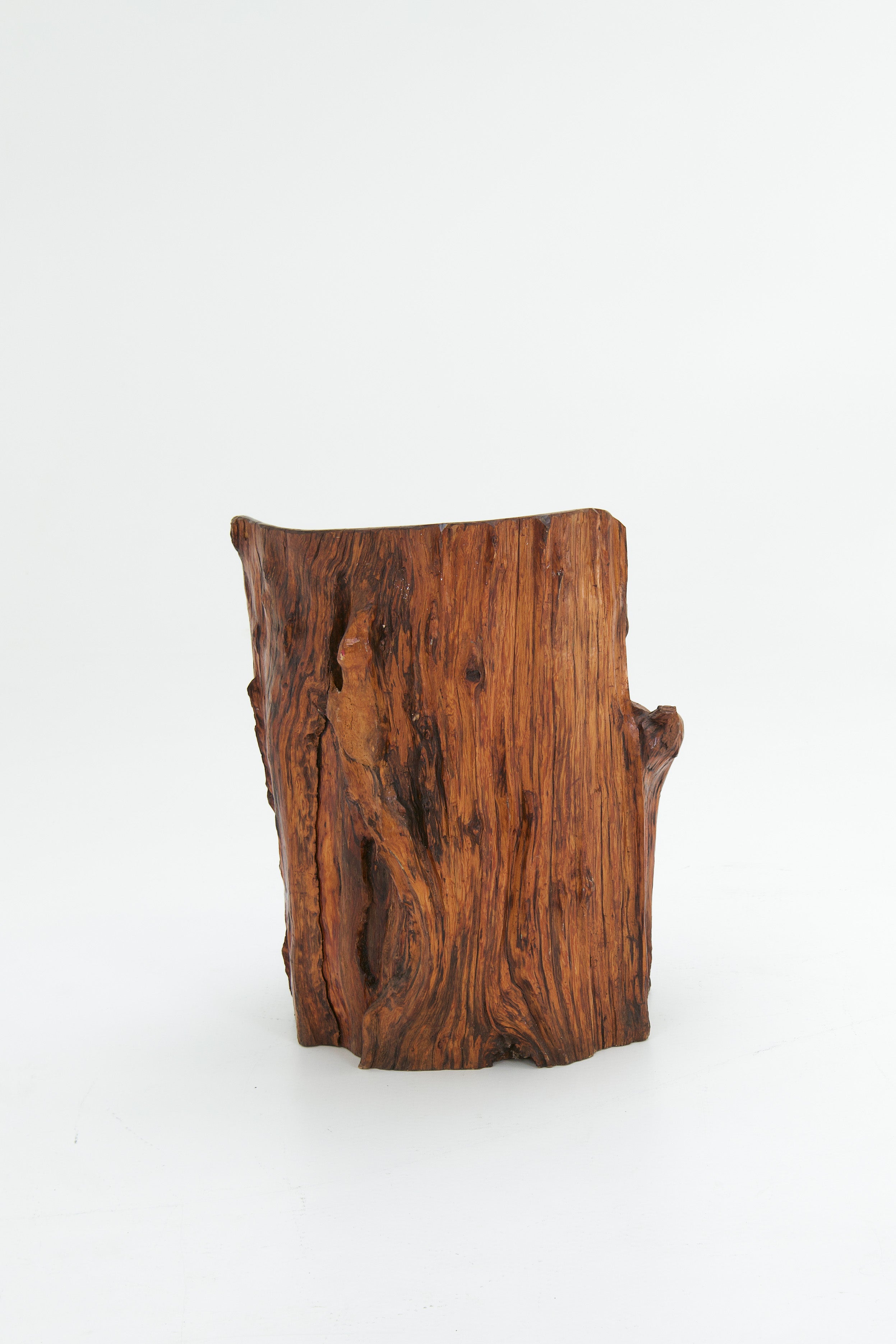 Primitive_Stump_Chair